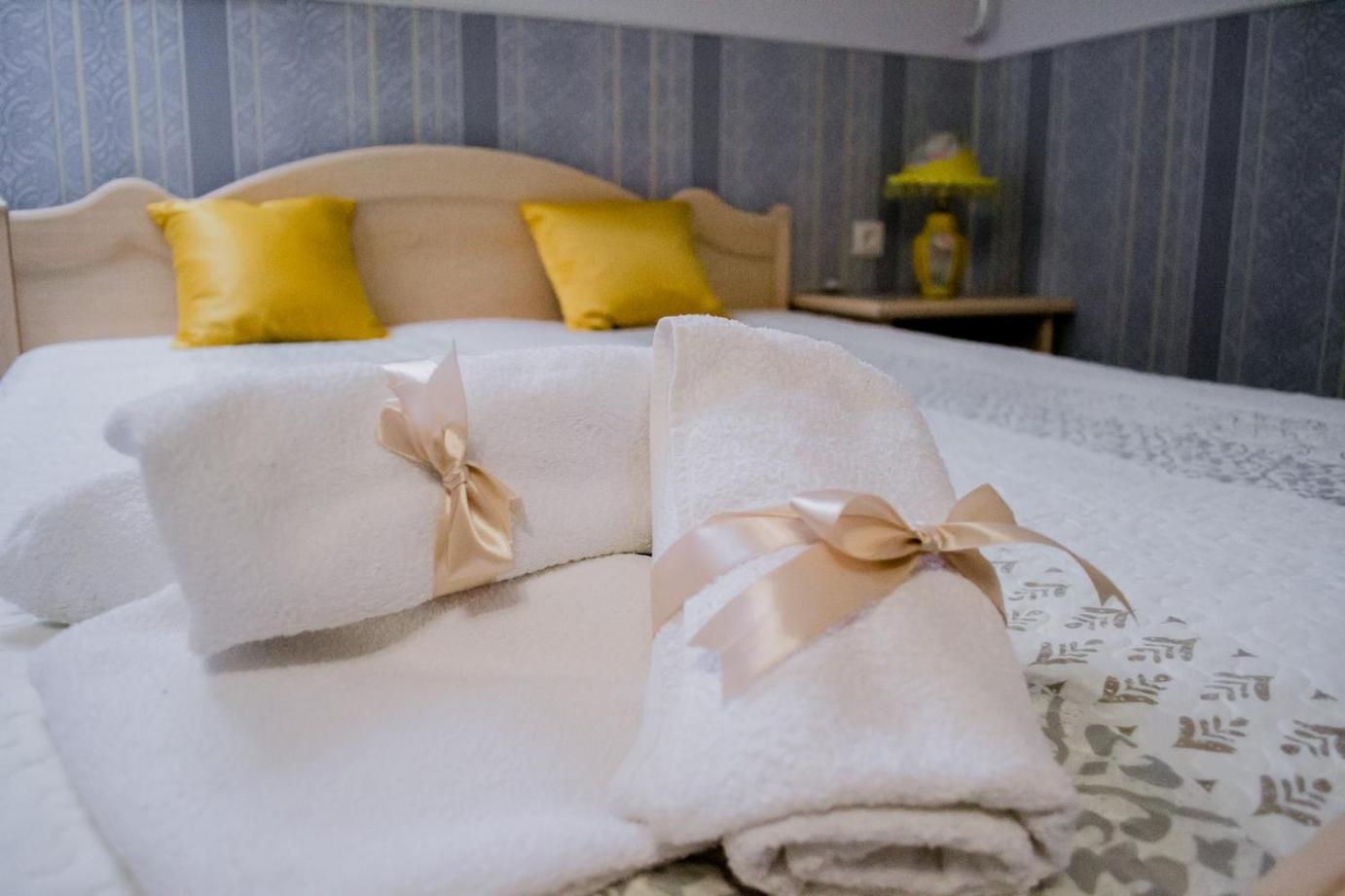 Deluxe Room (2 Adults + 1 Child) photo 1