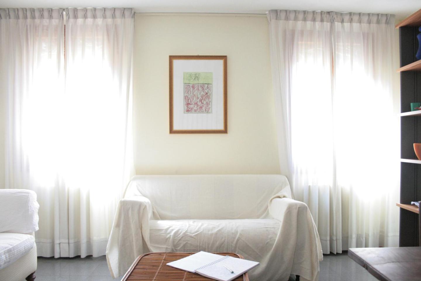Apartment photo 2
