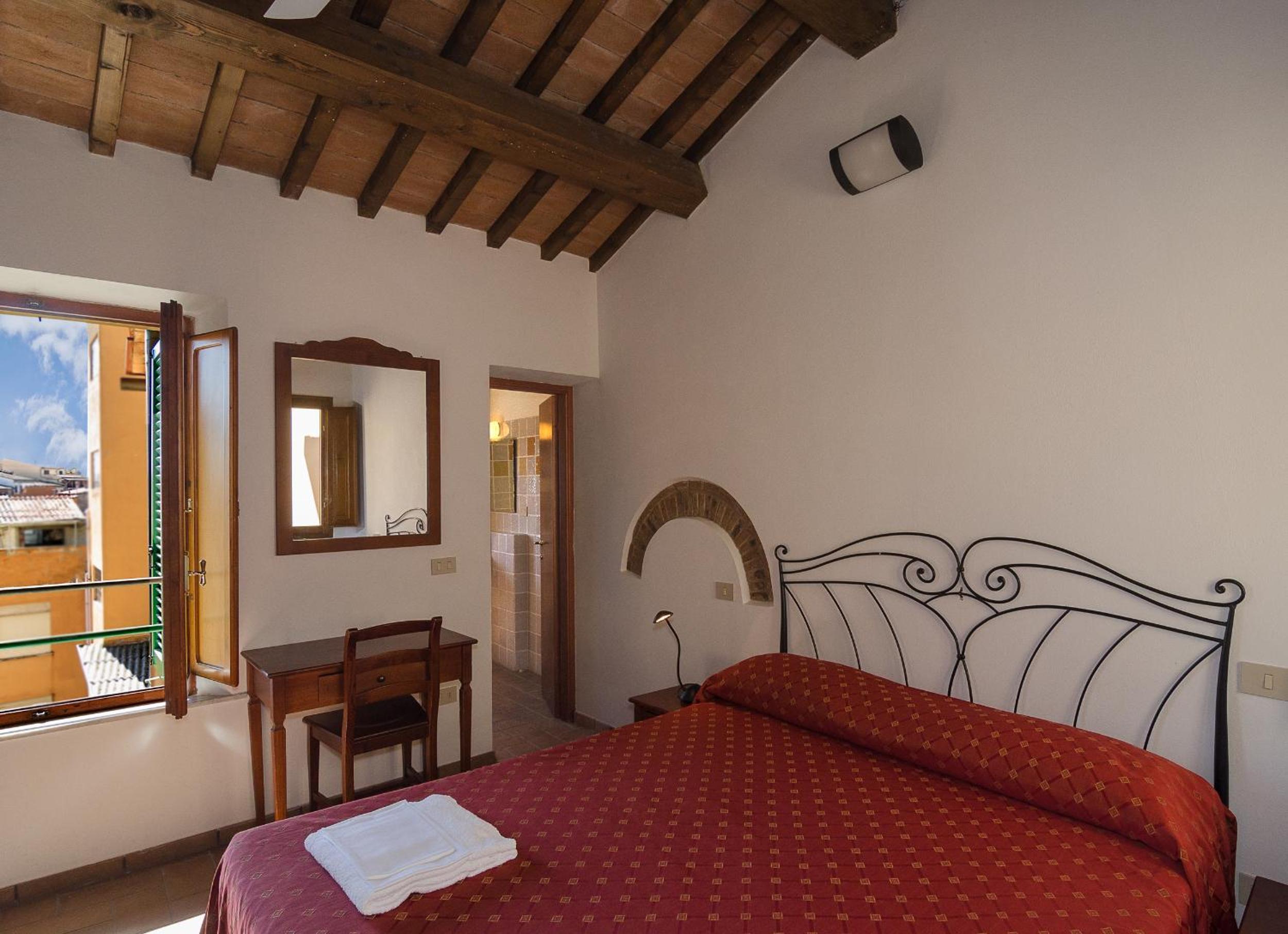Quadruple Room - Photo 12