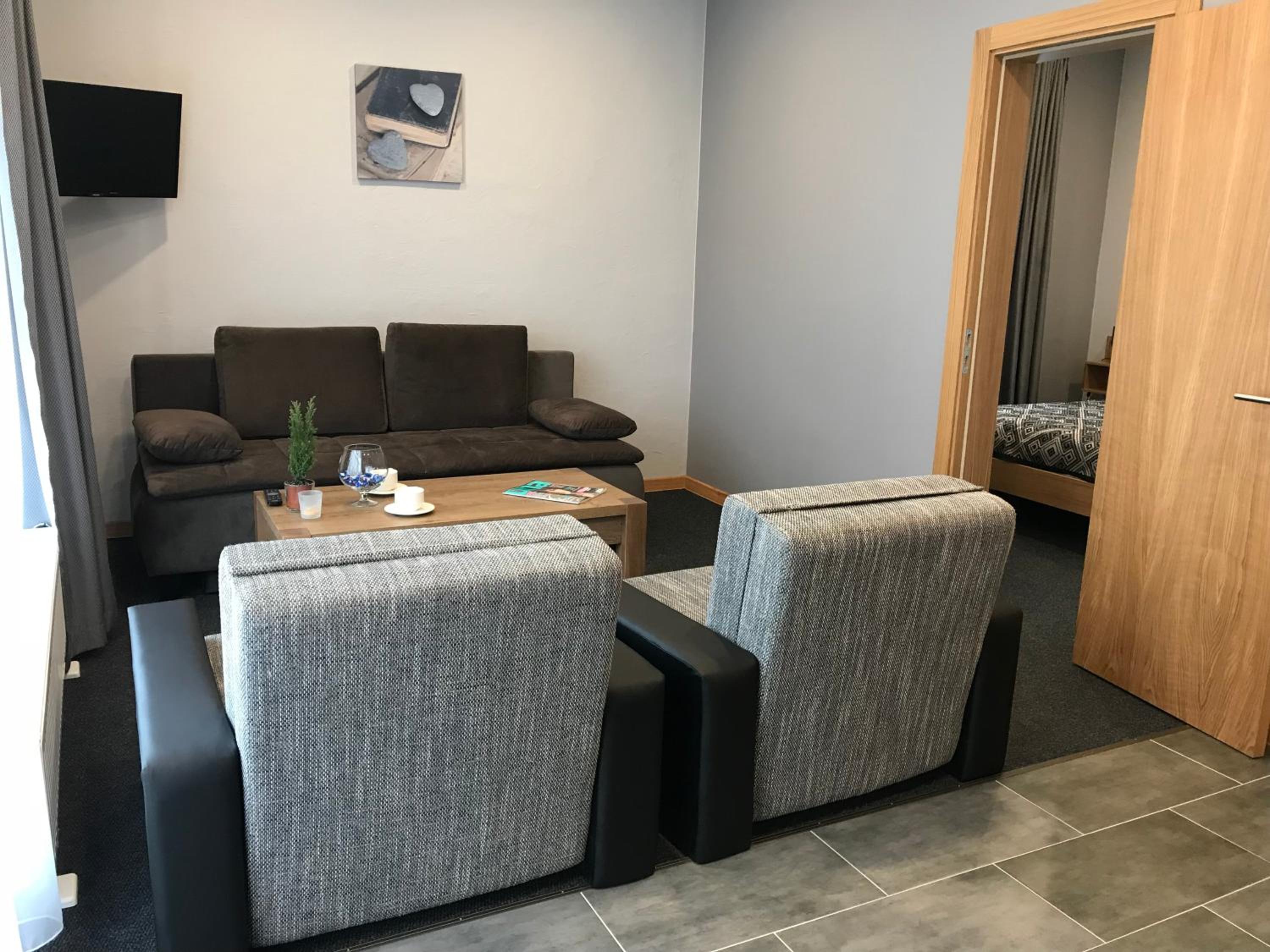 Family Room with Terrace - Photo 1