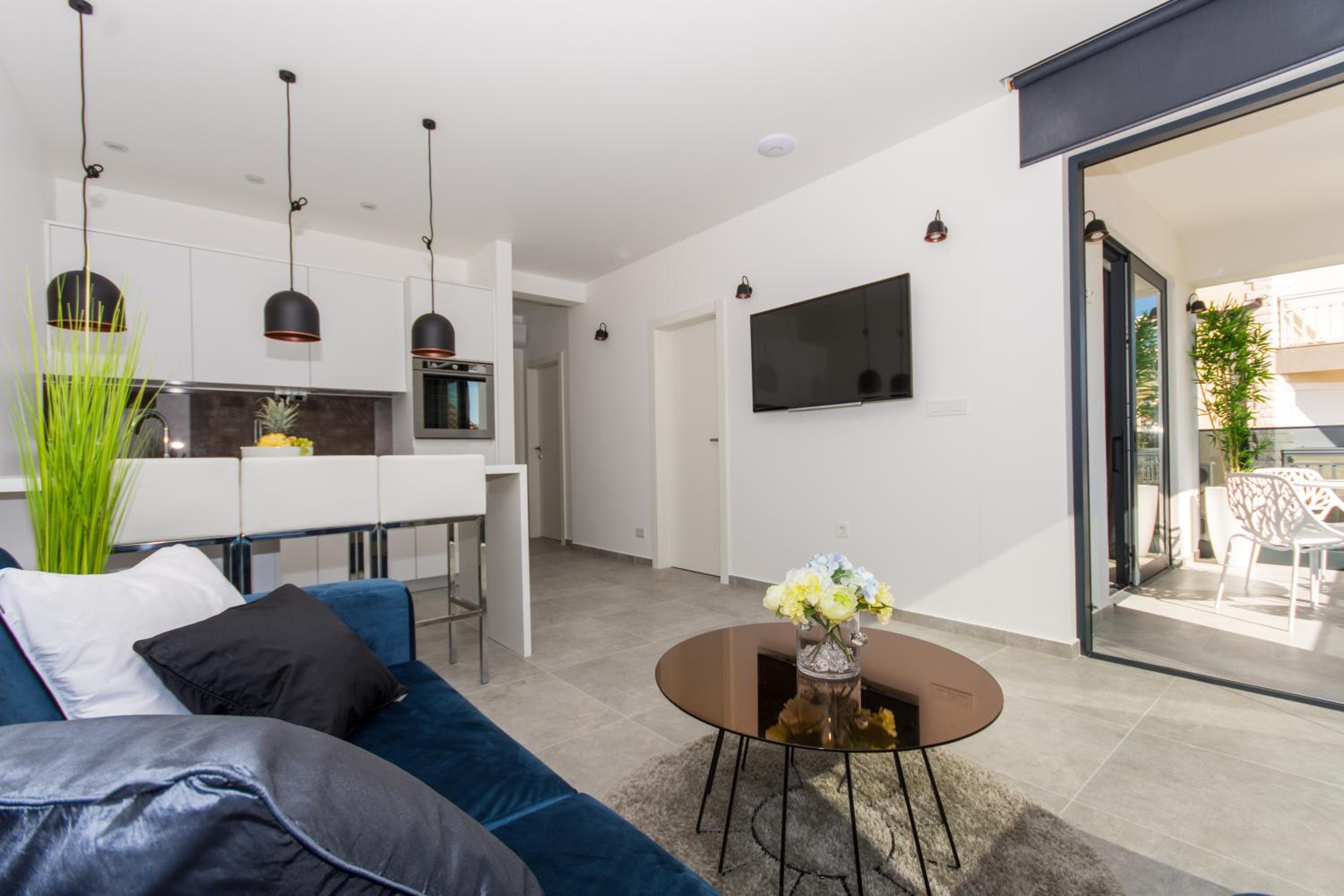 Two-Bedroom Apartment with Terrace and Sea View