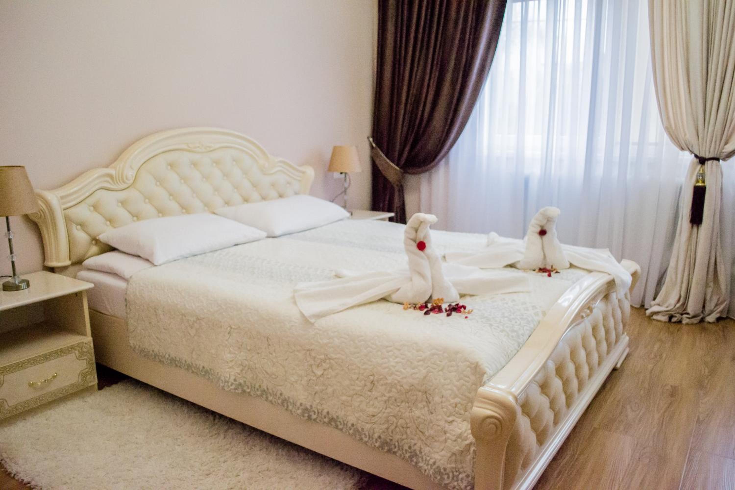 Deluxe Double or Twin Room photo 2