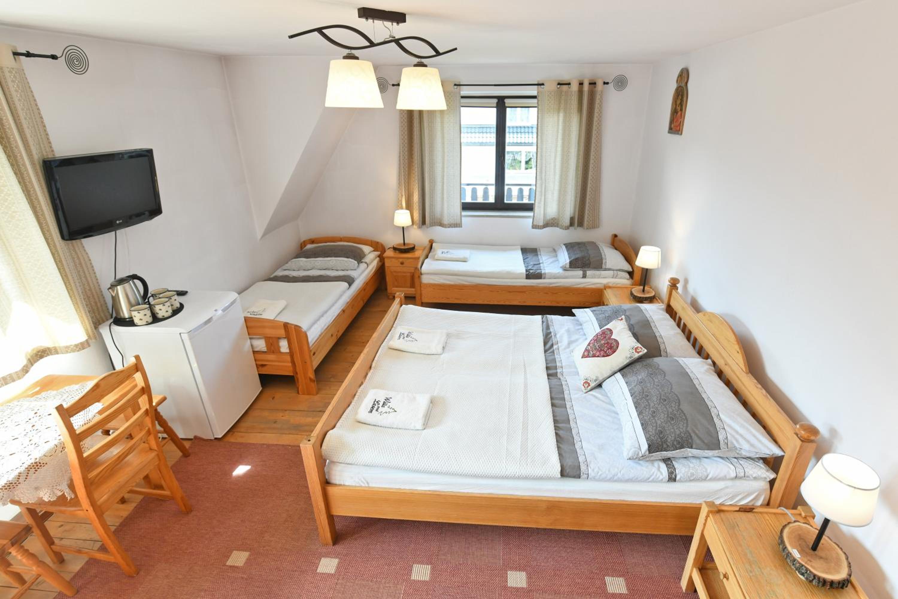 Quadruple Room - Photo 5