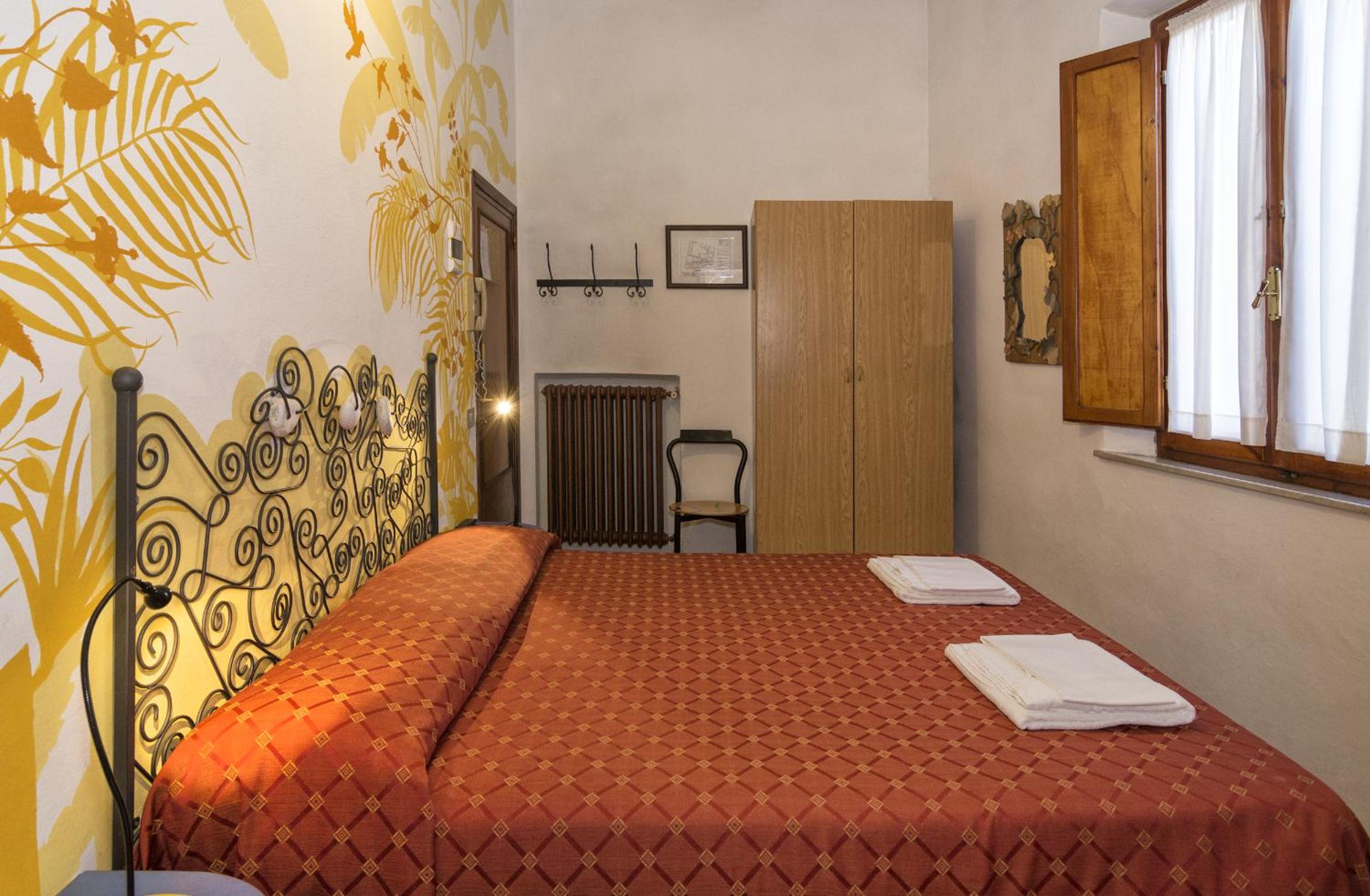 Double or Twin Room - Photo 3