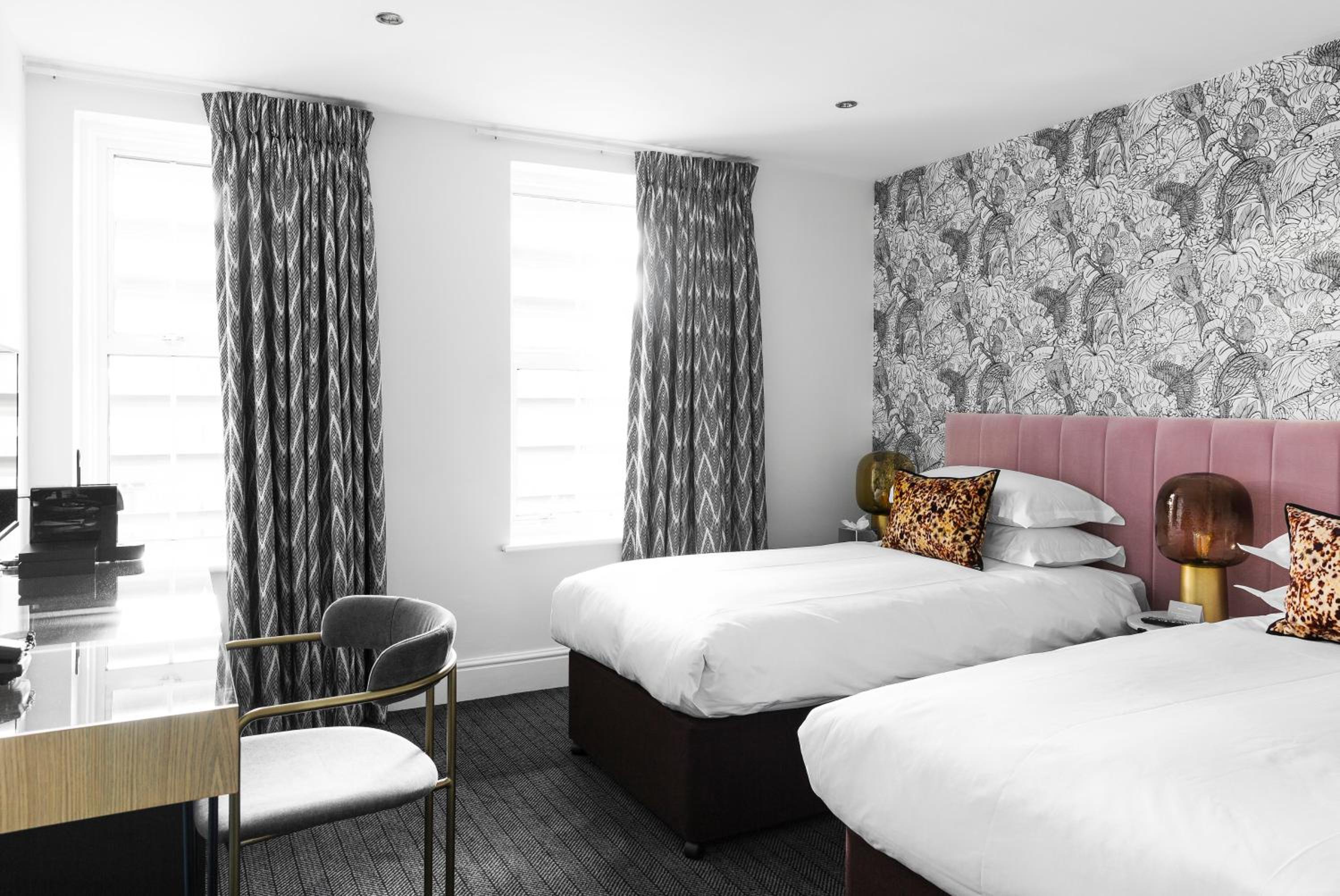 Superior Twin Room photo 2