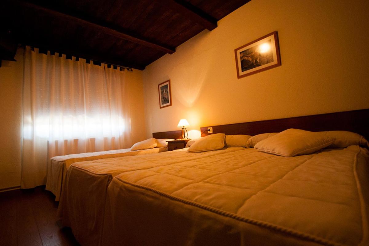 Classic Triple Room - Photo 1