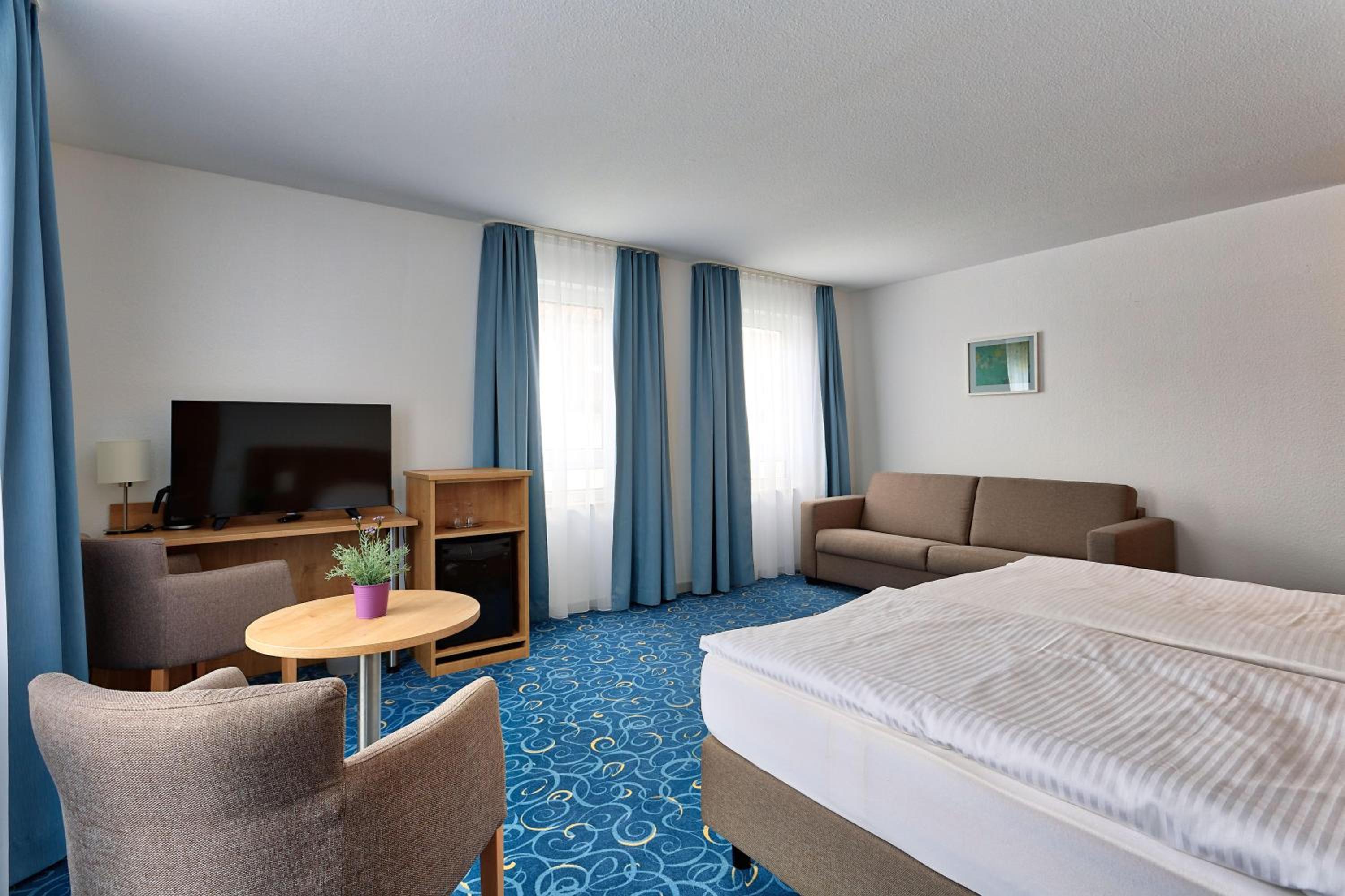 Double Room with Private Bathroom photo 3