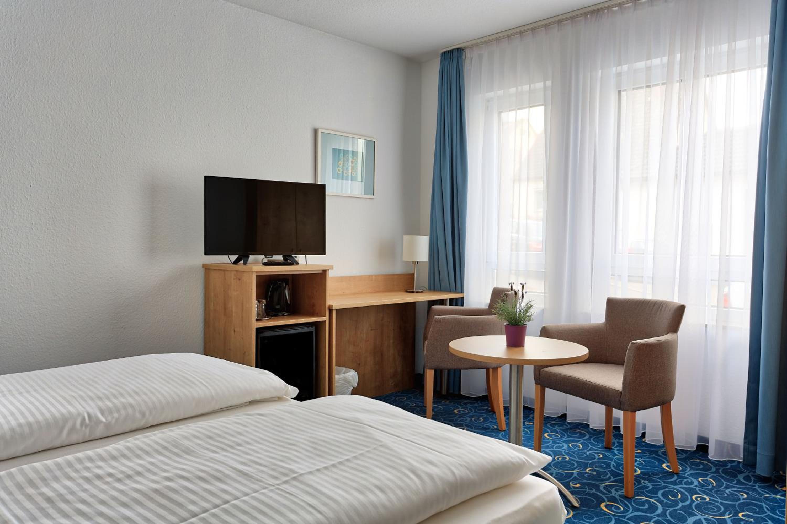 Double Room with Private Bathroom photo 2