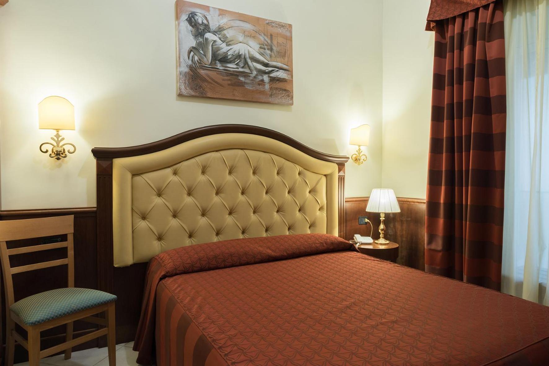 Single Room photo 3