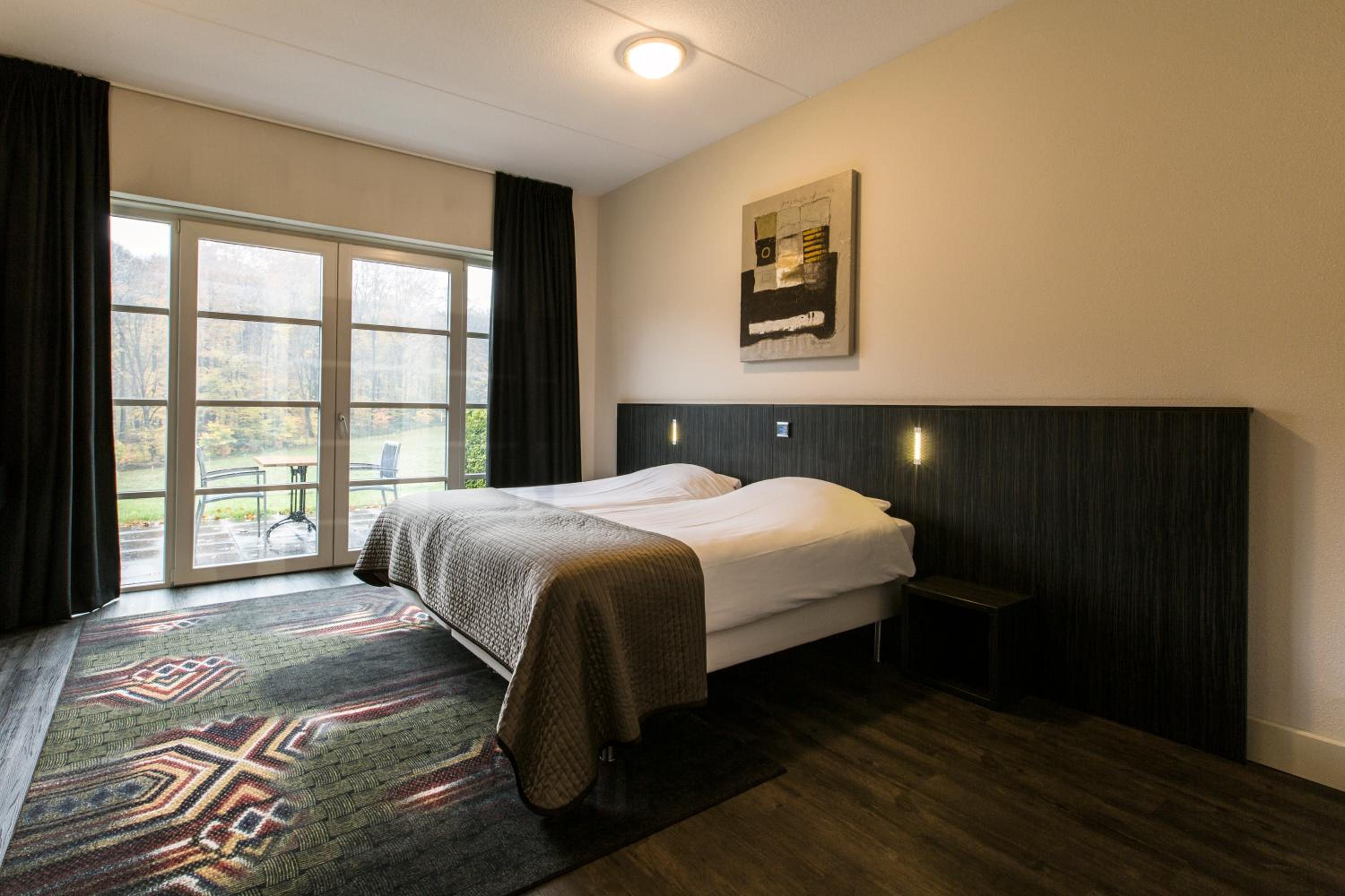 Deluxe Double Room photo 3