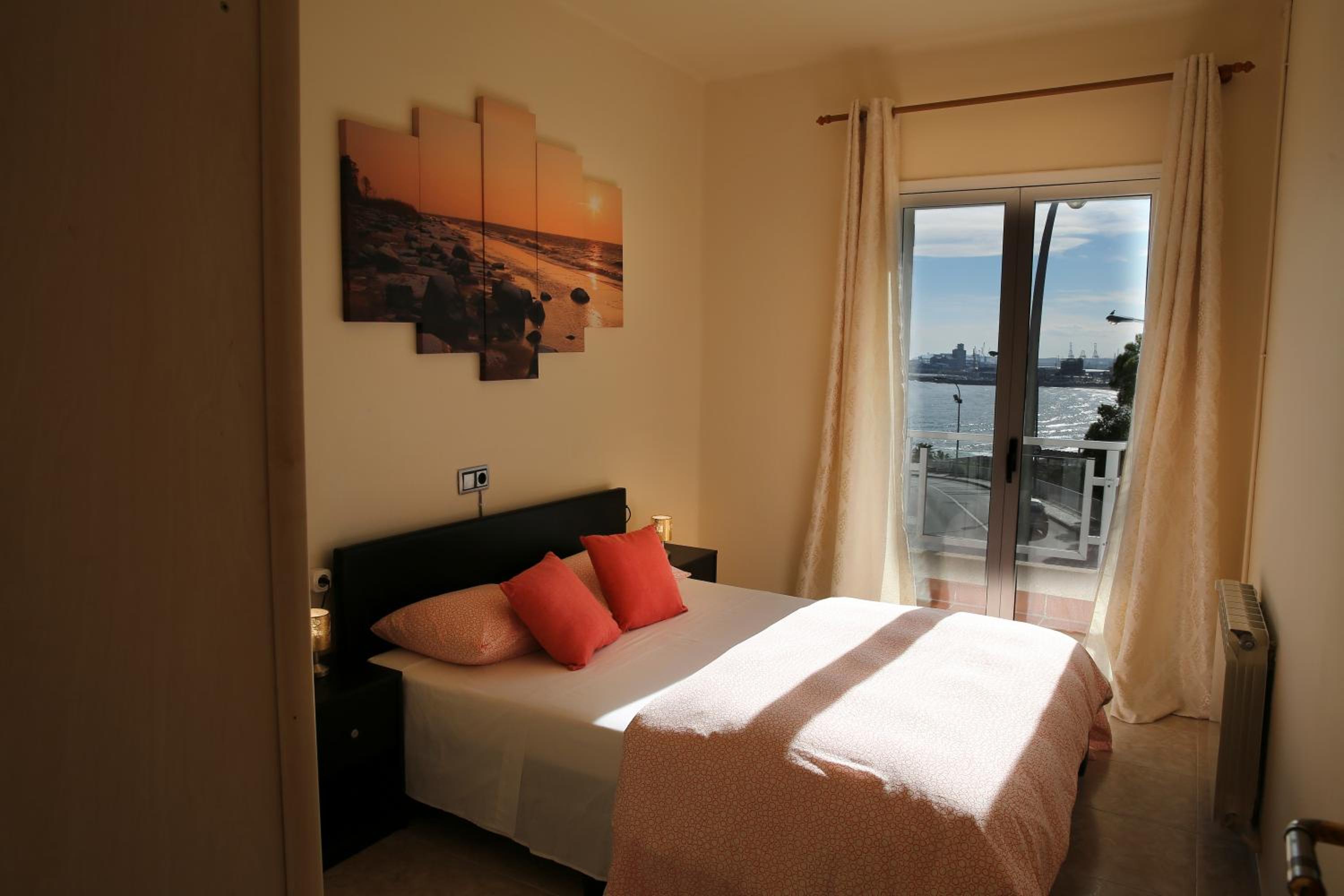 Apartment with Sea View photo 2