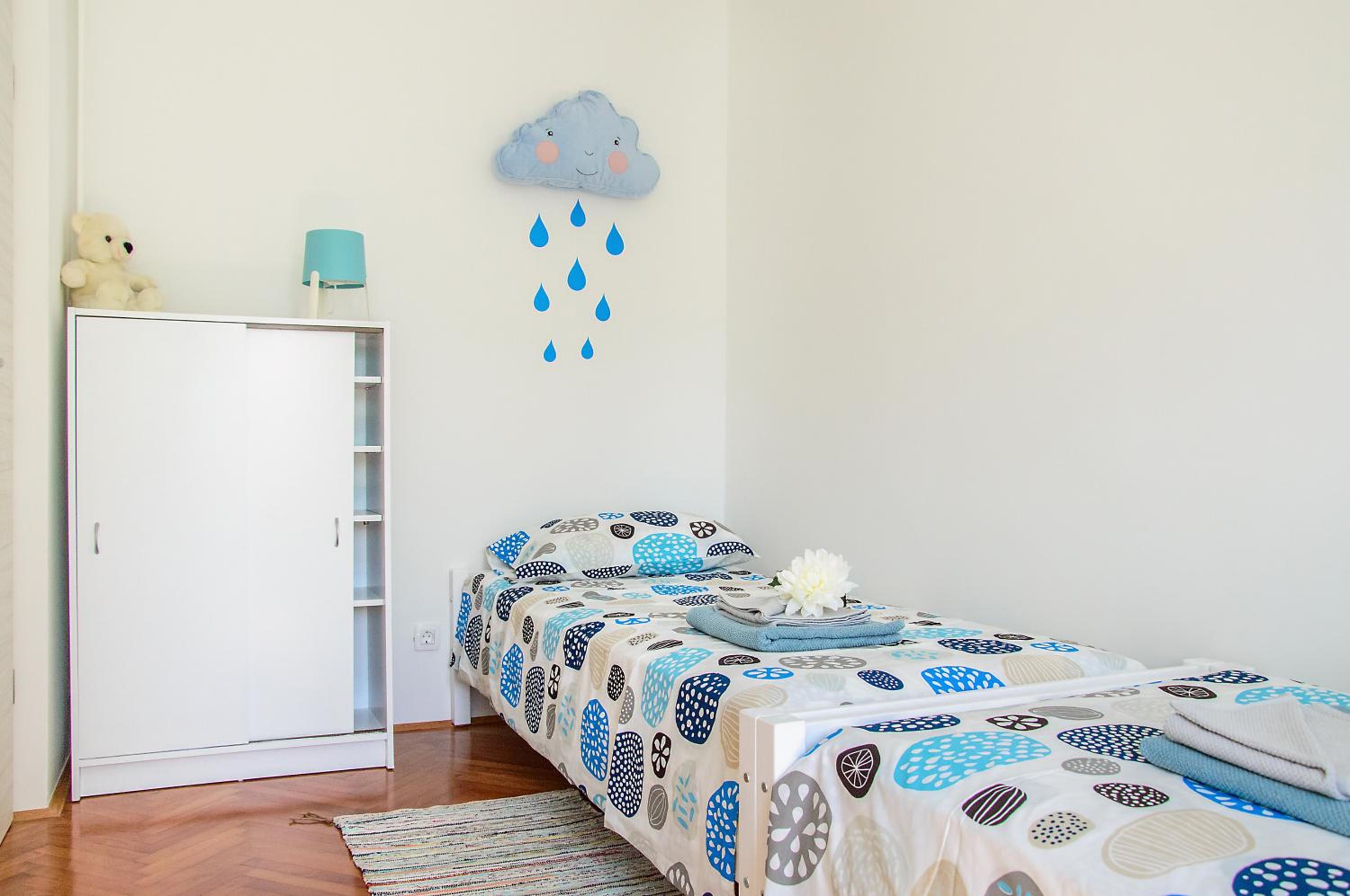 Apartment photo 1