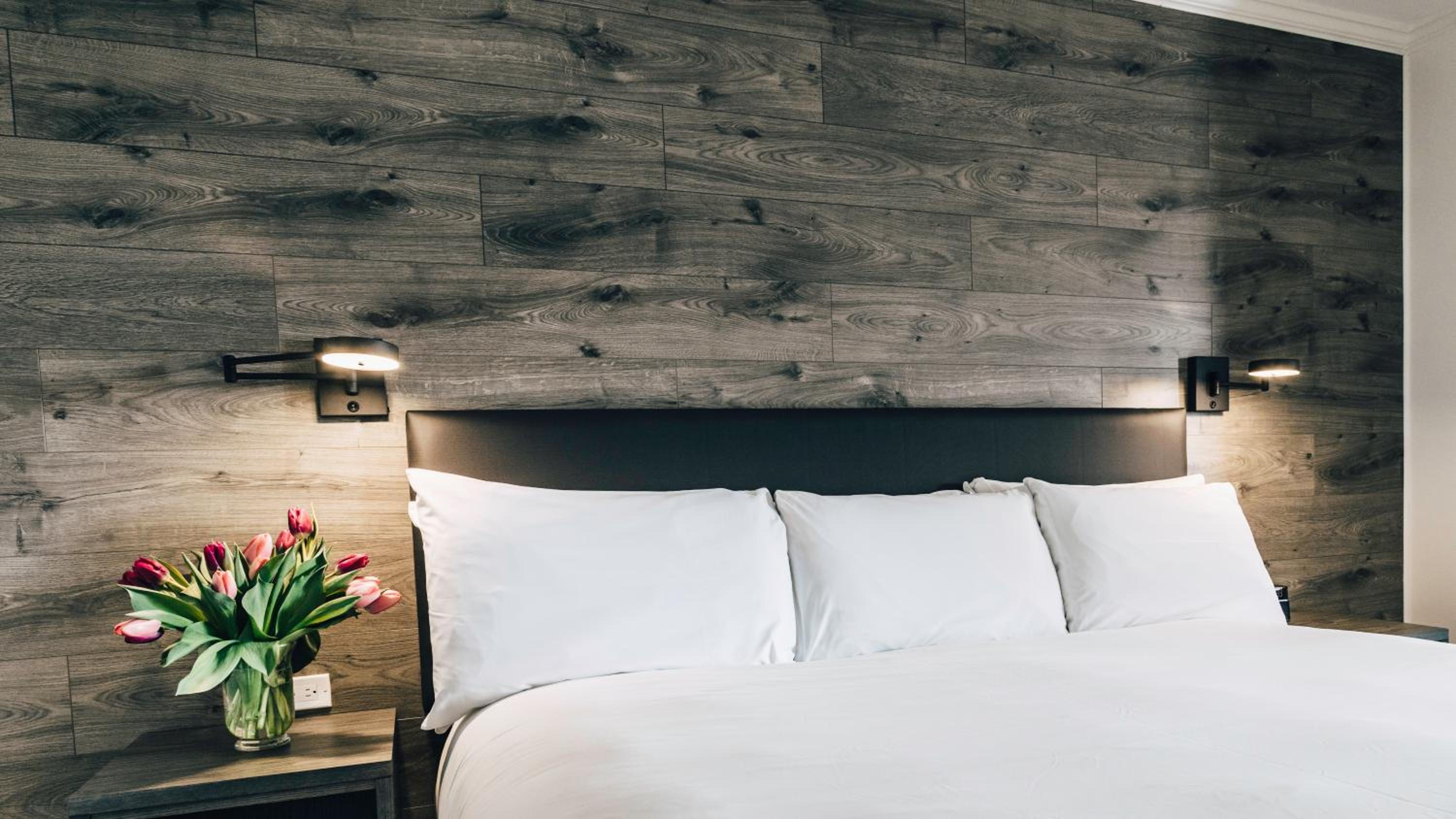 Superior King Room - Photo 2