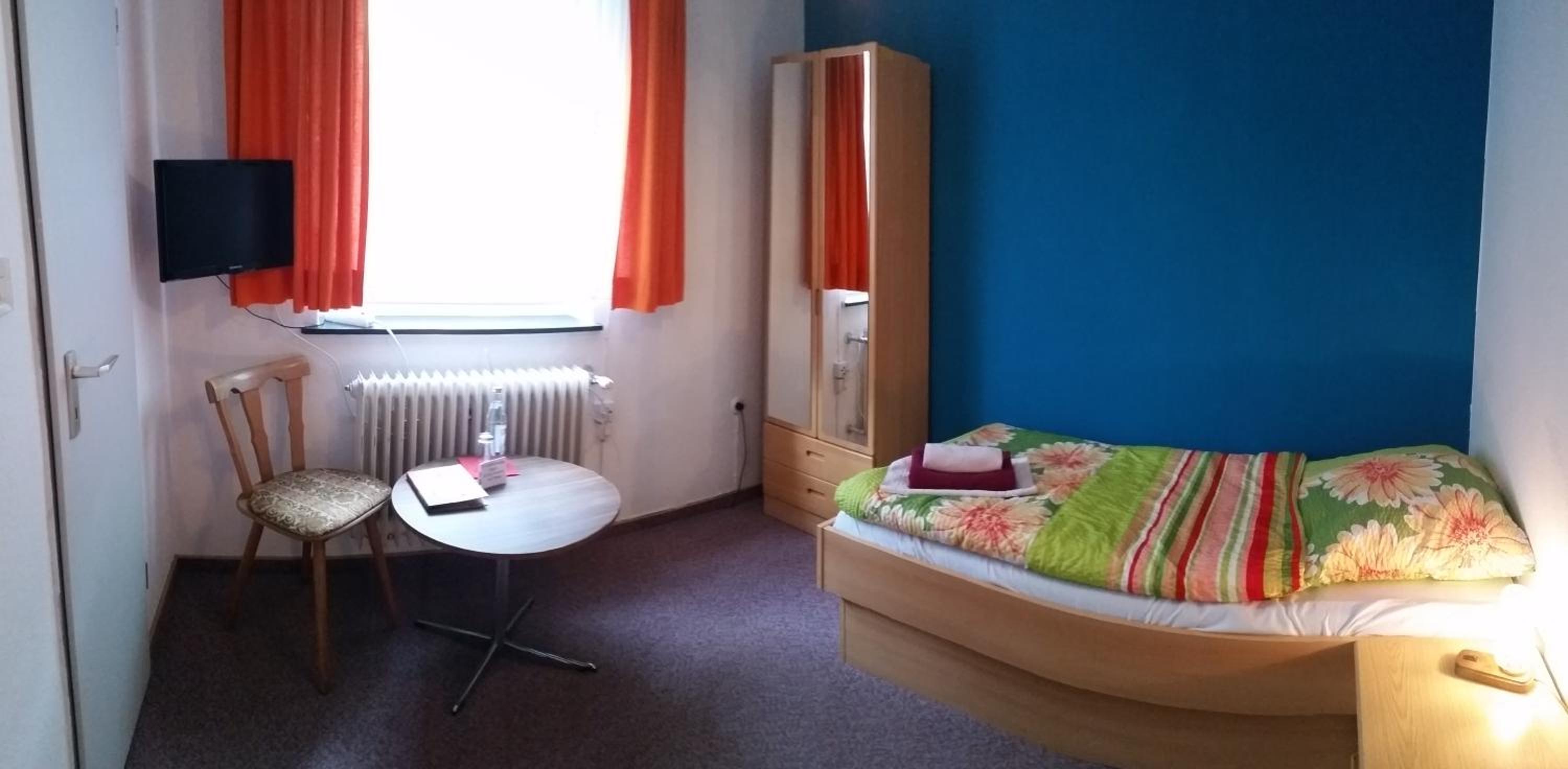 Single Room photo 3