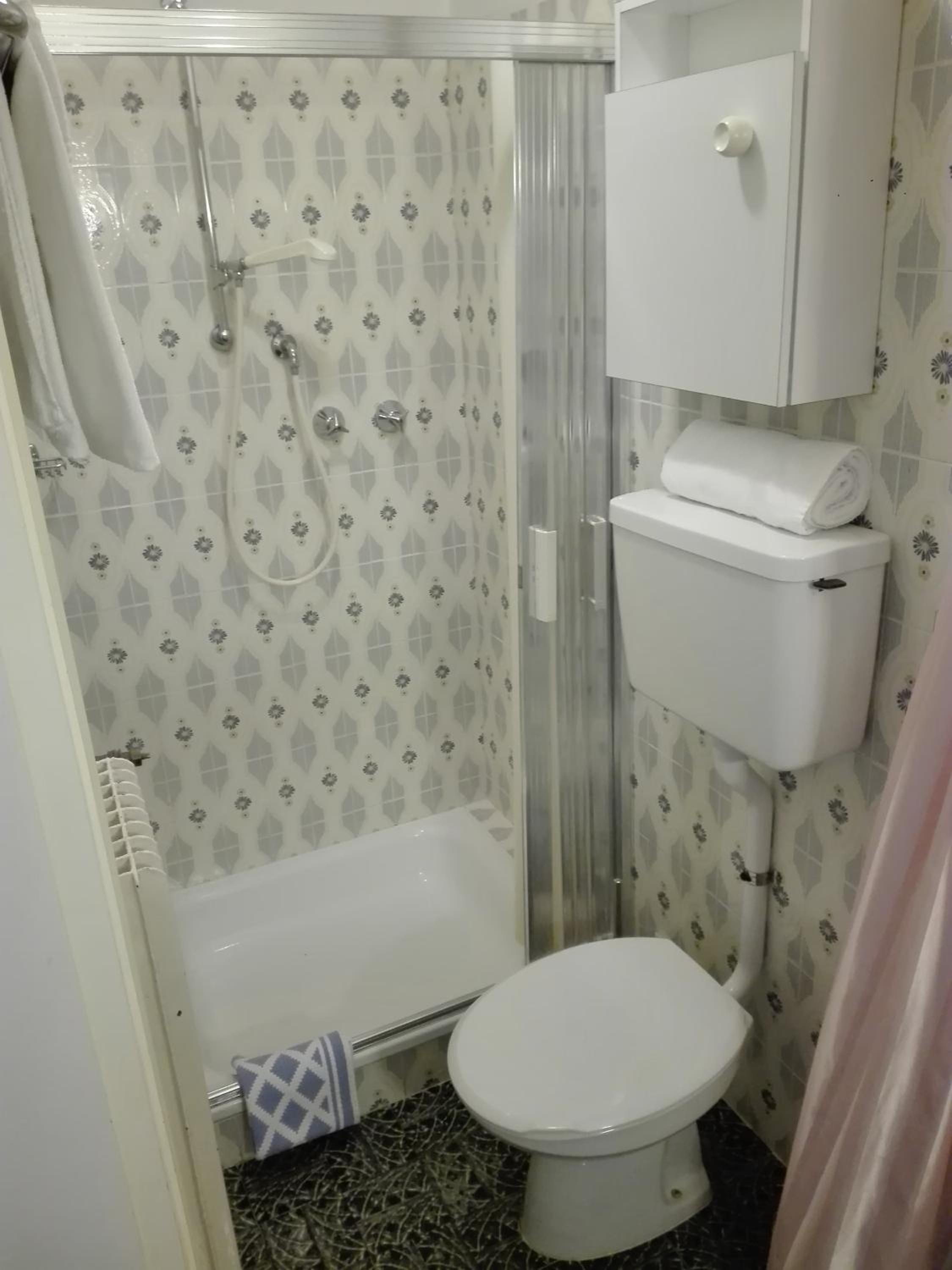 Economy Double Room photo 2