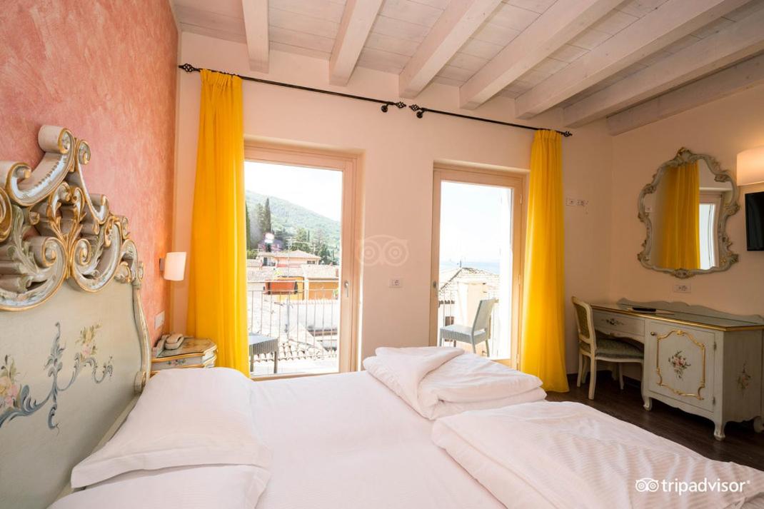 Suite with Terrace photo 1