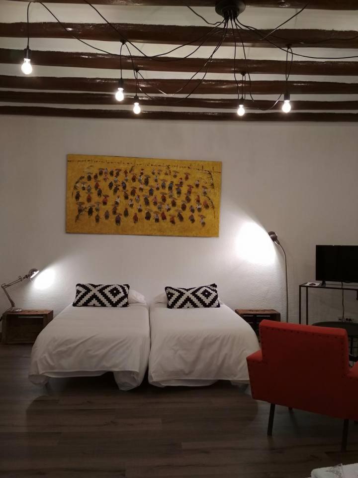 Quadruple Room with Balcony - Photo 9