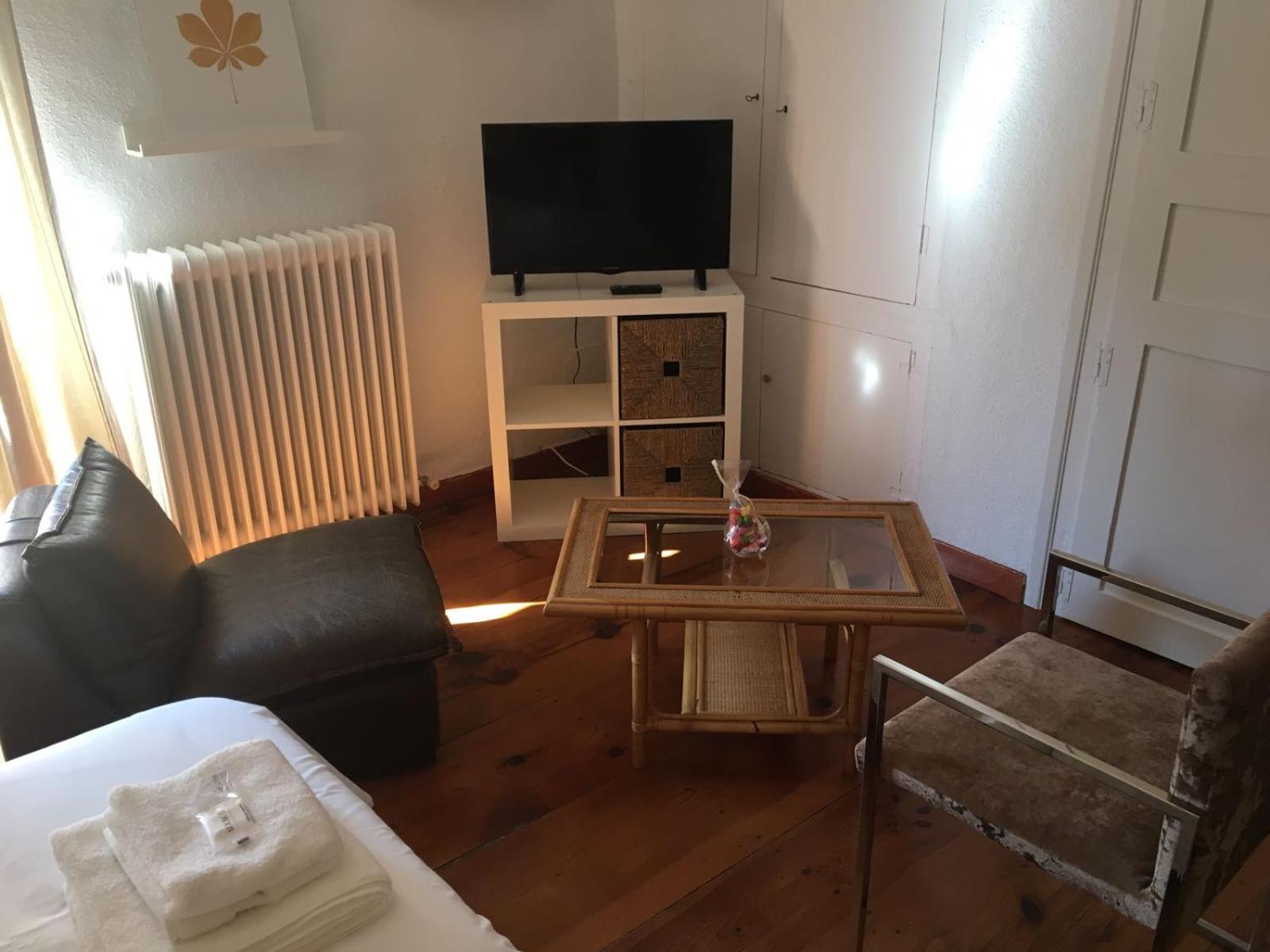 Double Room with Balcony - Photo 1