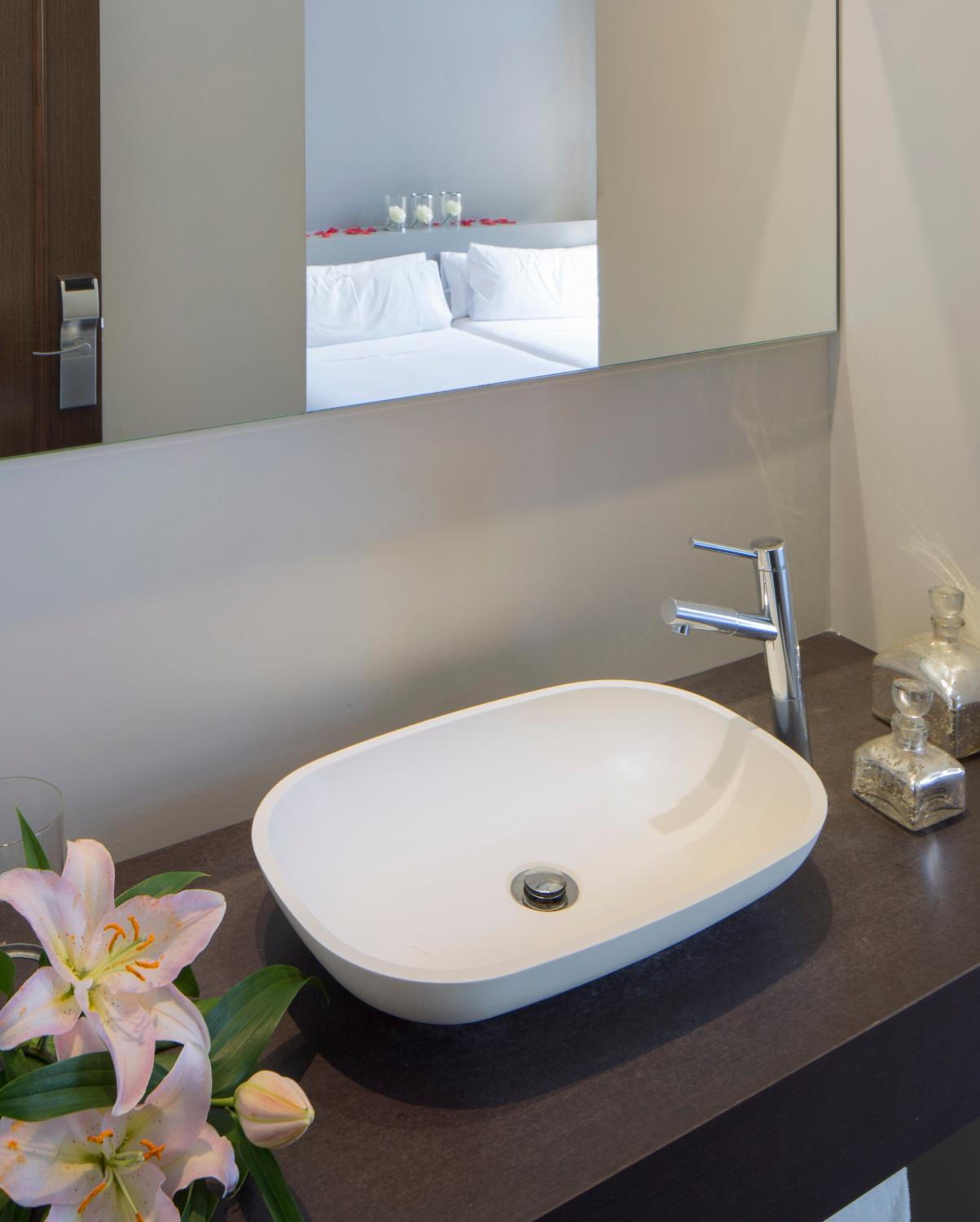 Comfort Cool Room with Ramblas View photo 3