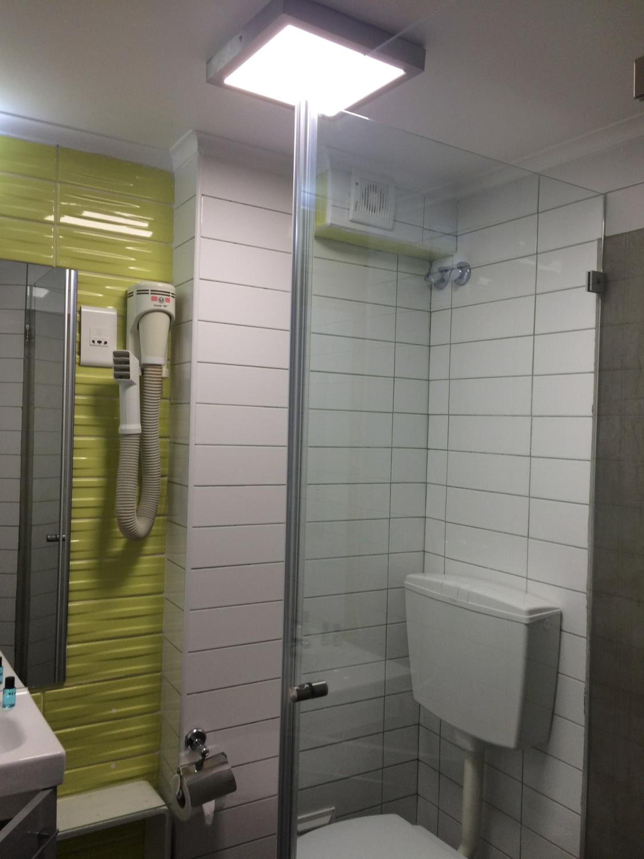 Standard Double Room - Photo 28