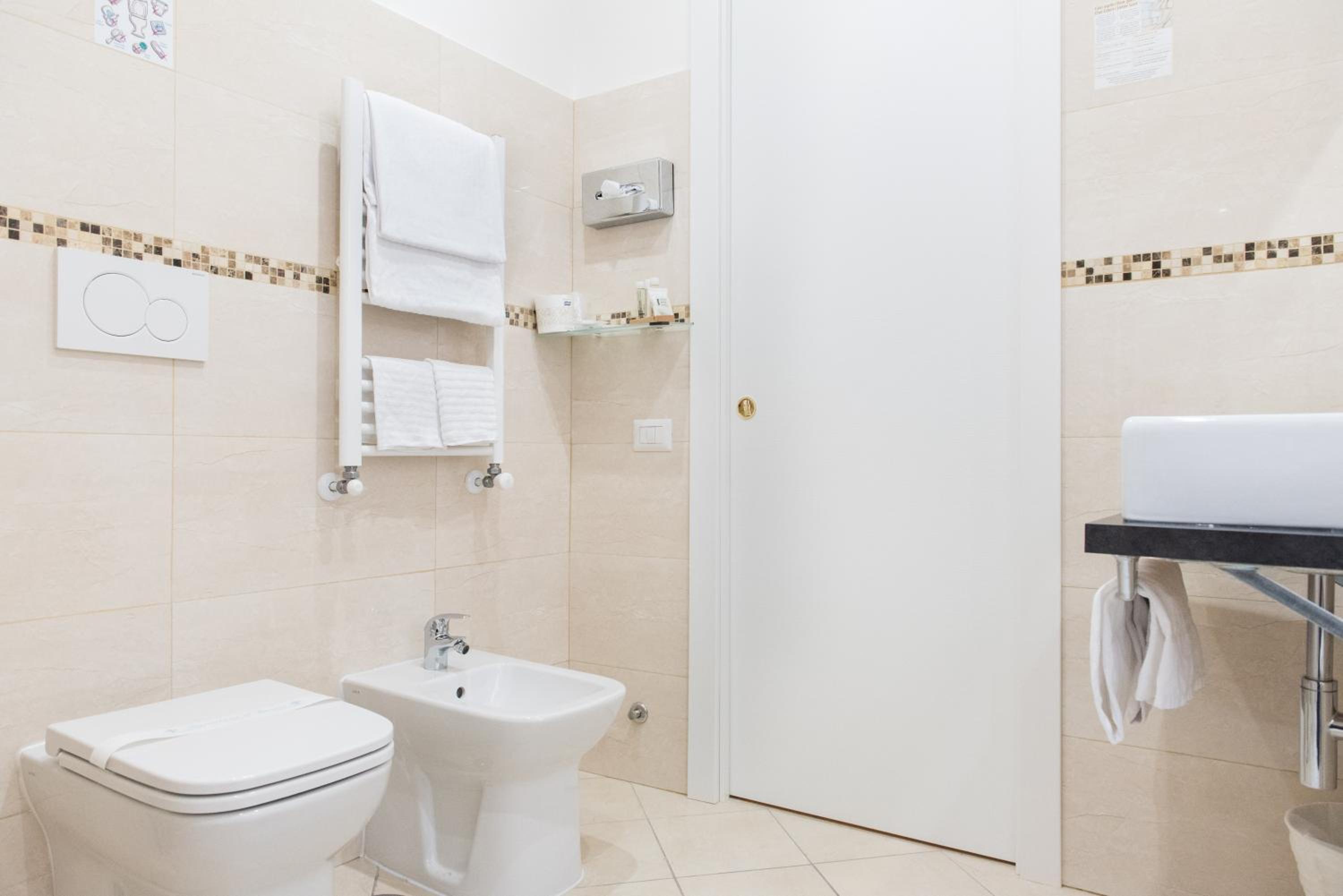 Classic Triple Room photo 3
