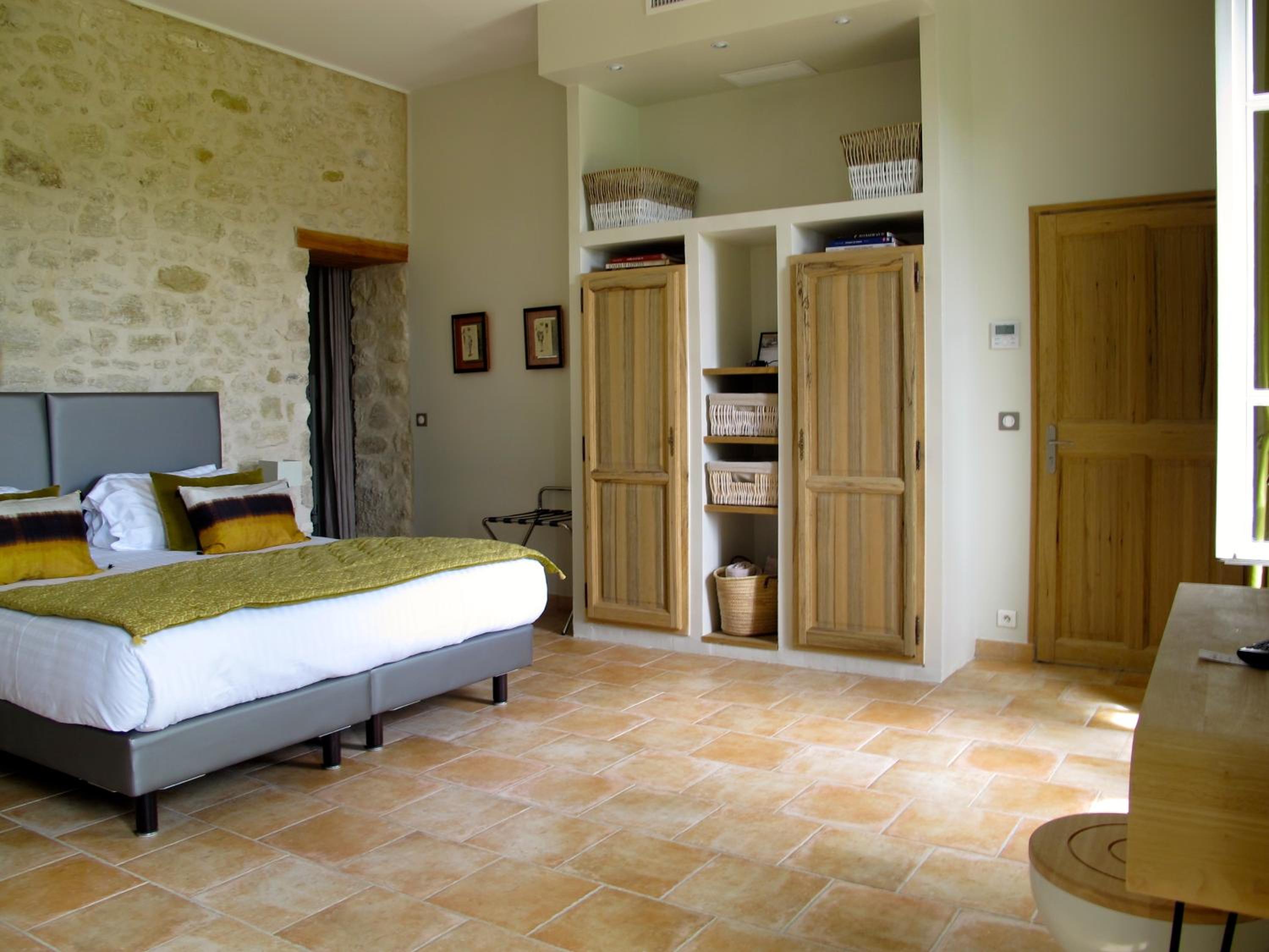 Superior Double or Twin Room with Pool View photo 1