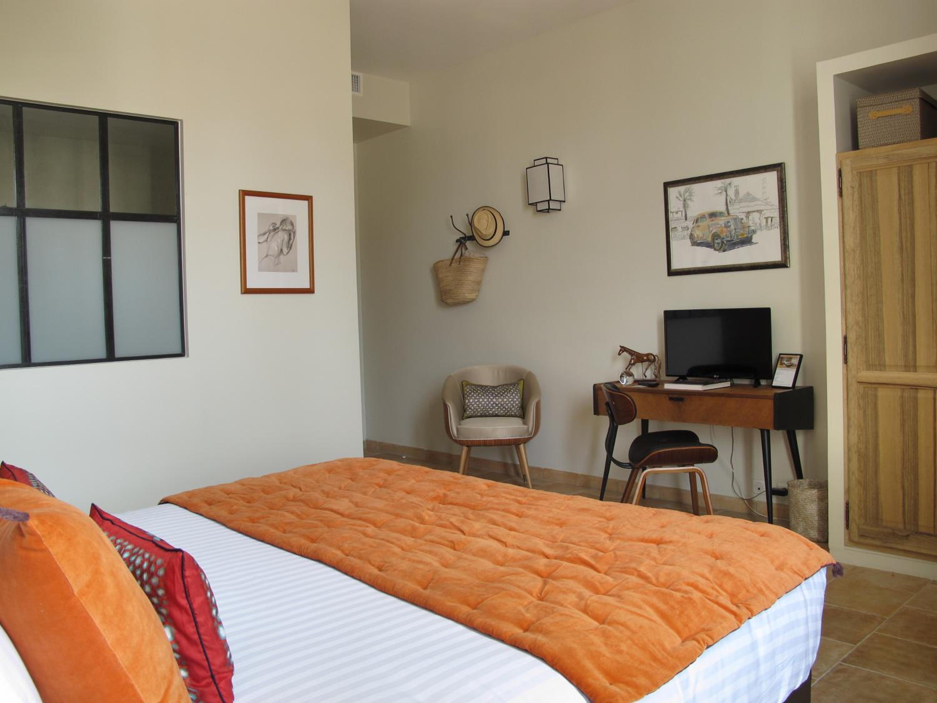 Large Double Room photo 3