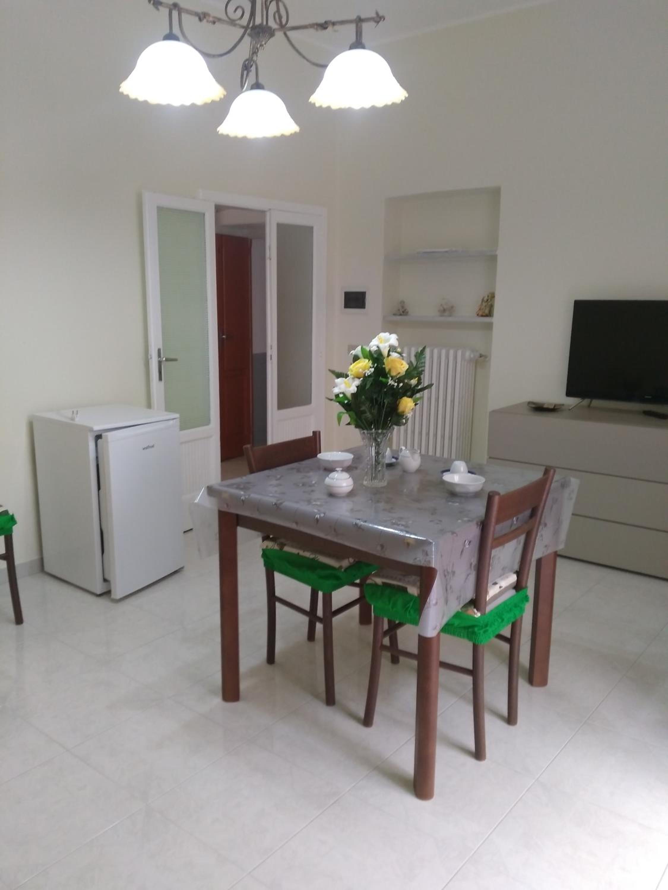 Two-Bedroom Deluxe Apartment with Balcony - Photo 9