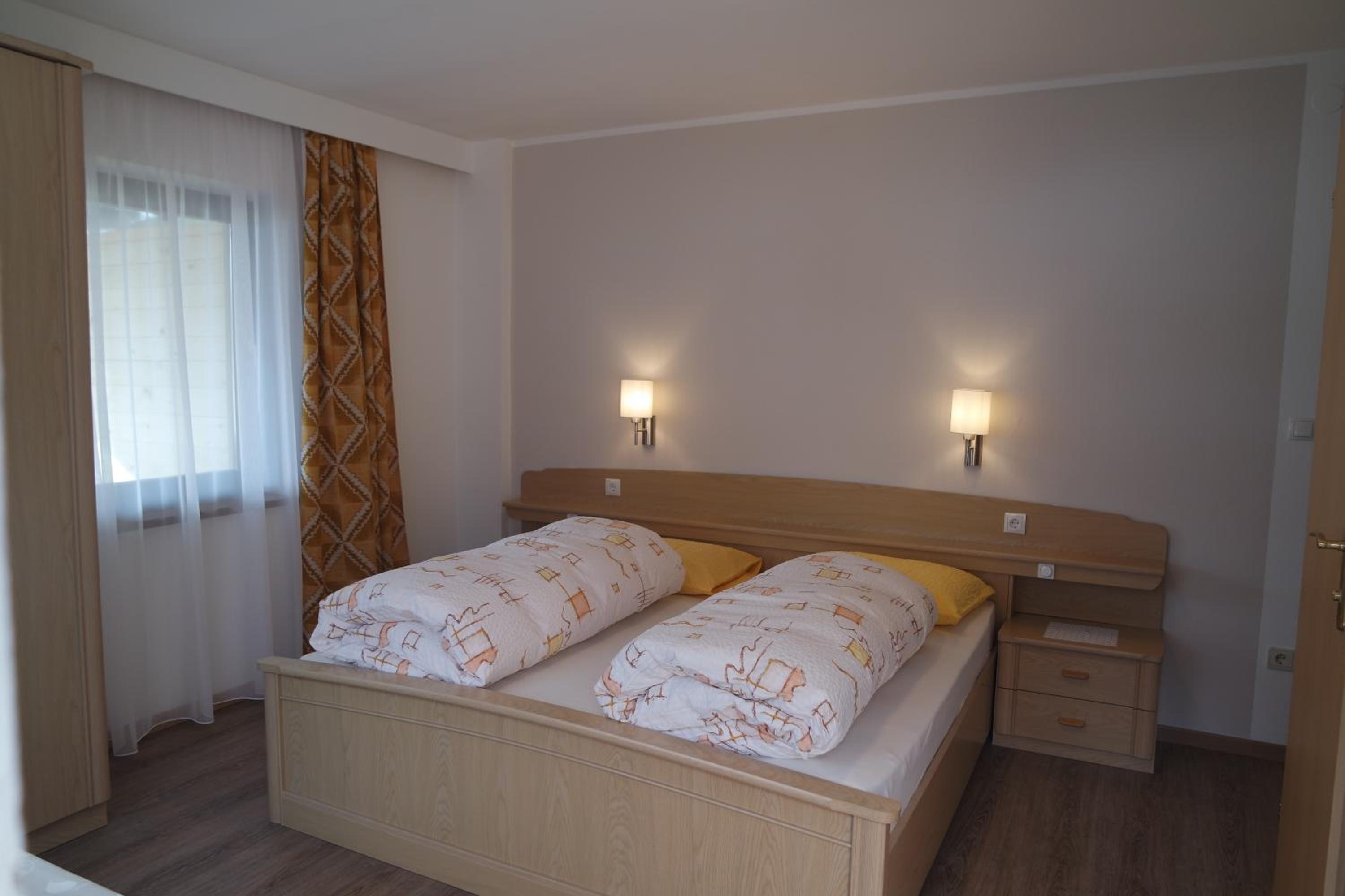 Double Room with Mountain View - Photo 8