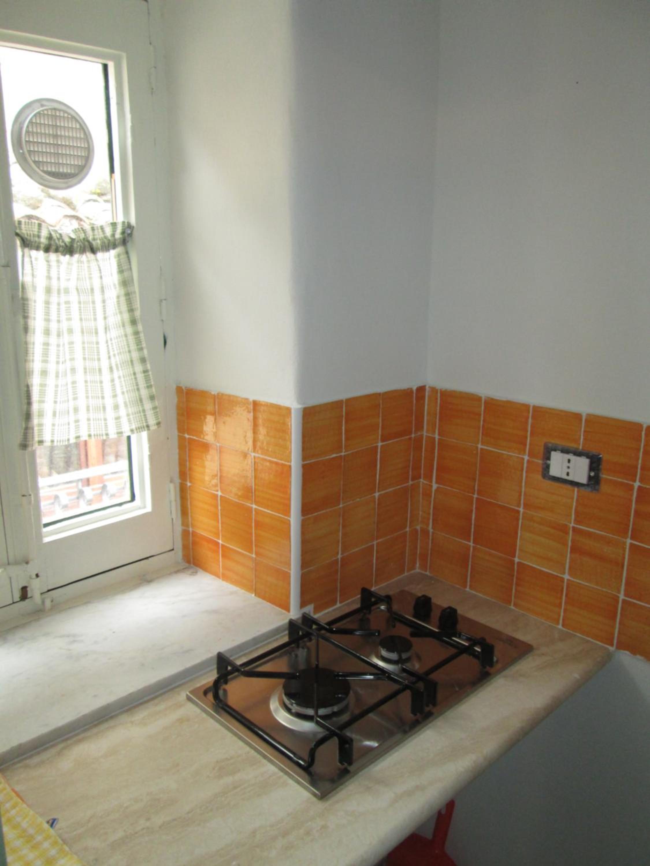 One-Bedroom House - Photo 9