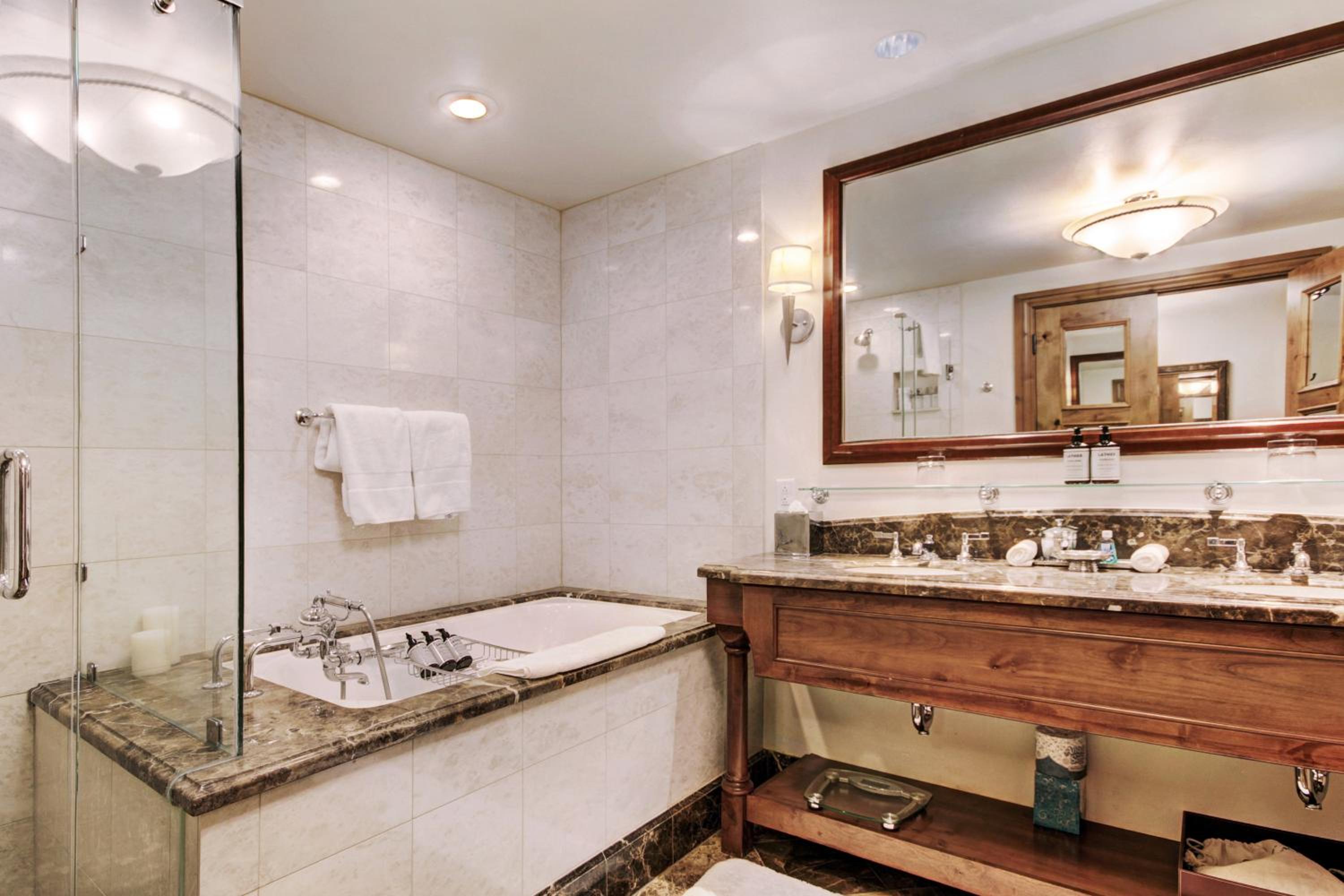 Junior Suite - Photo 8