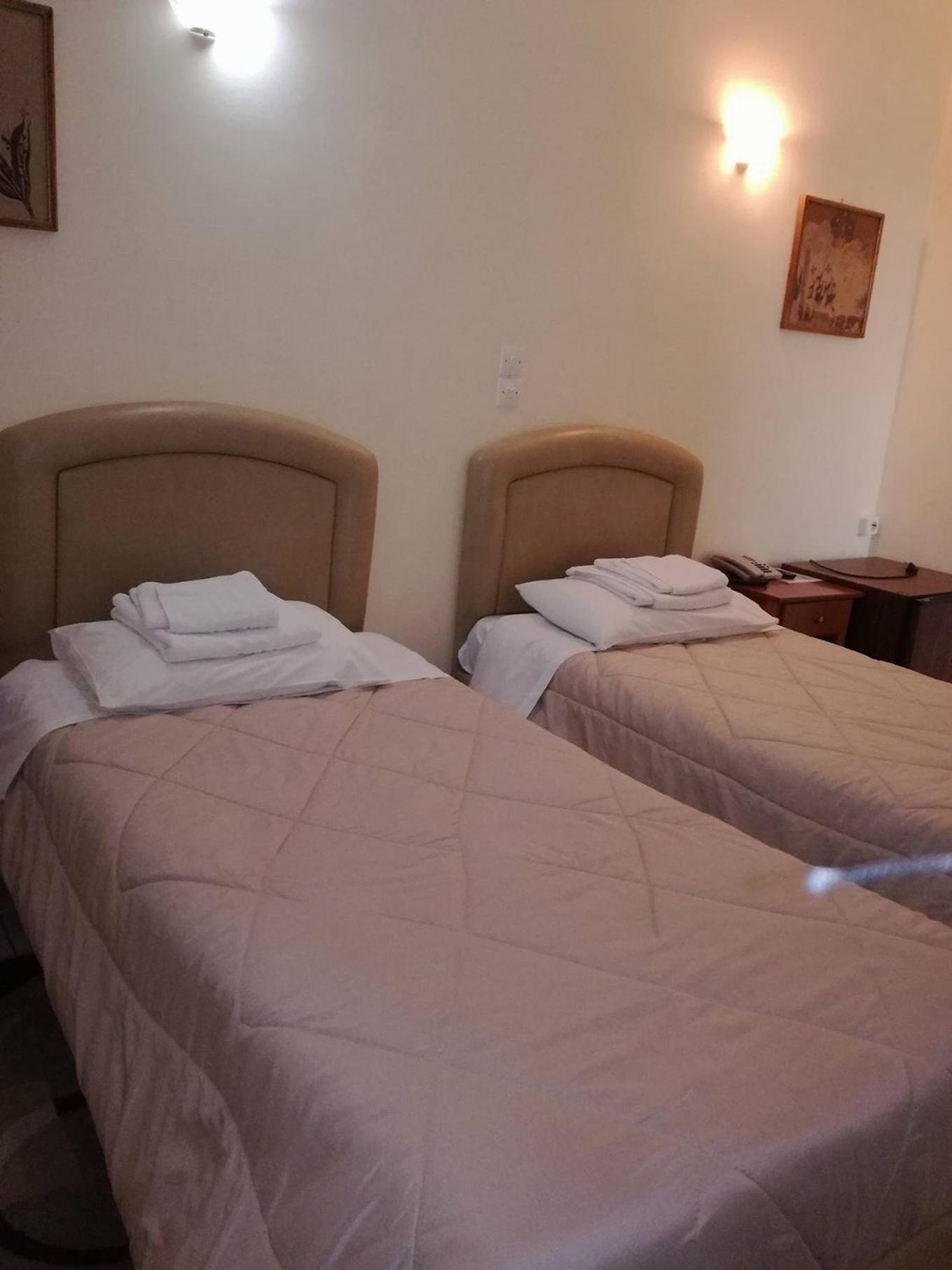 Twin Room with Terrace photo 3