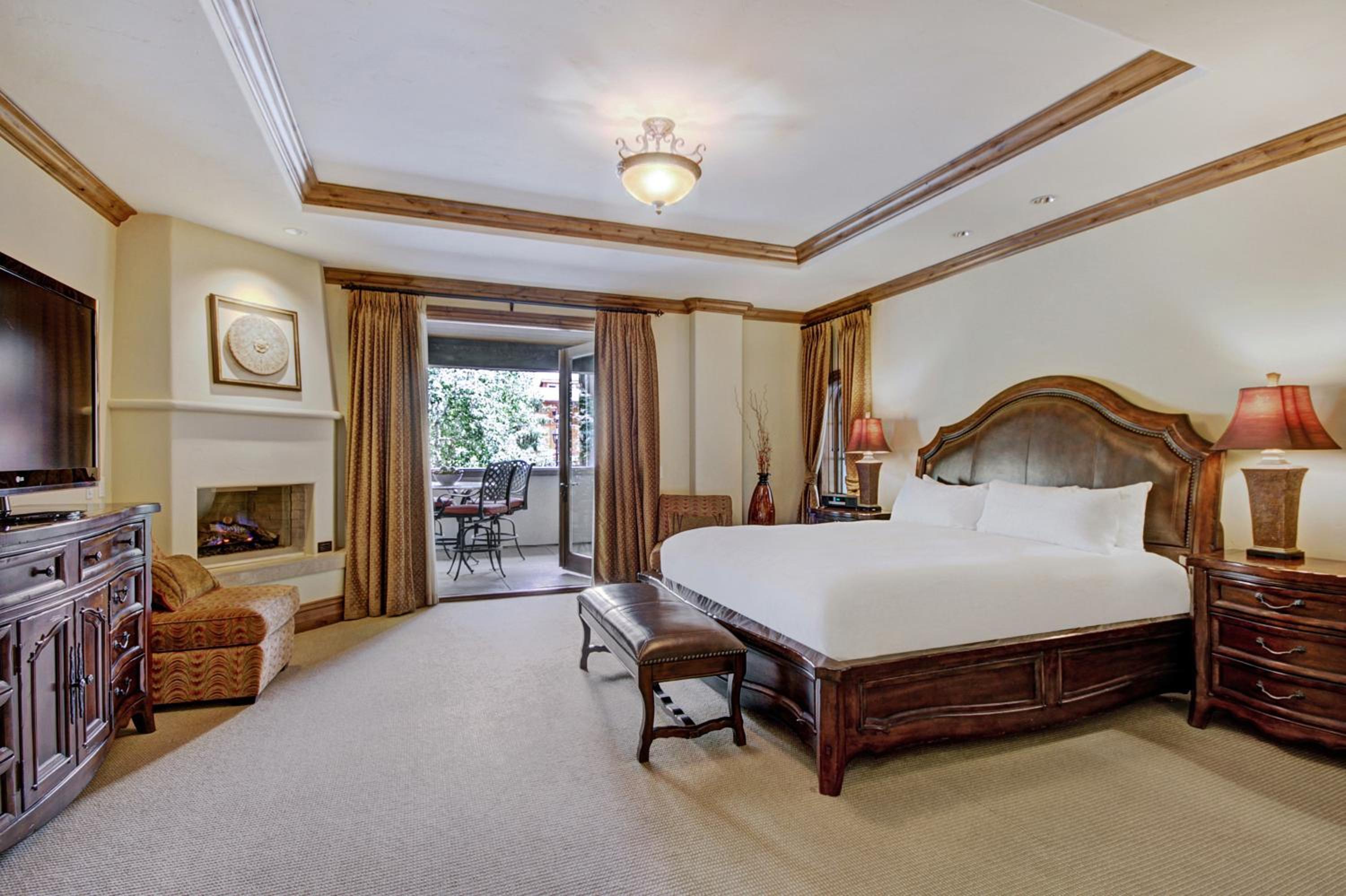 One-Bedroom Apartment - Photo 9
