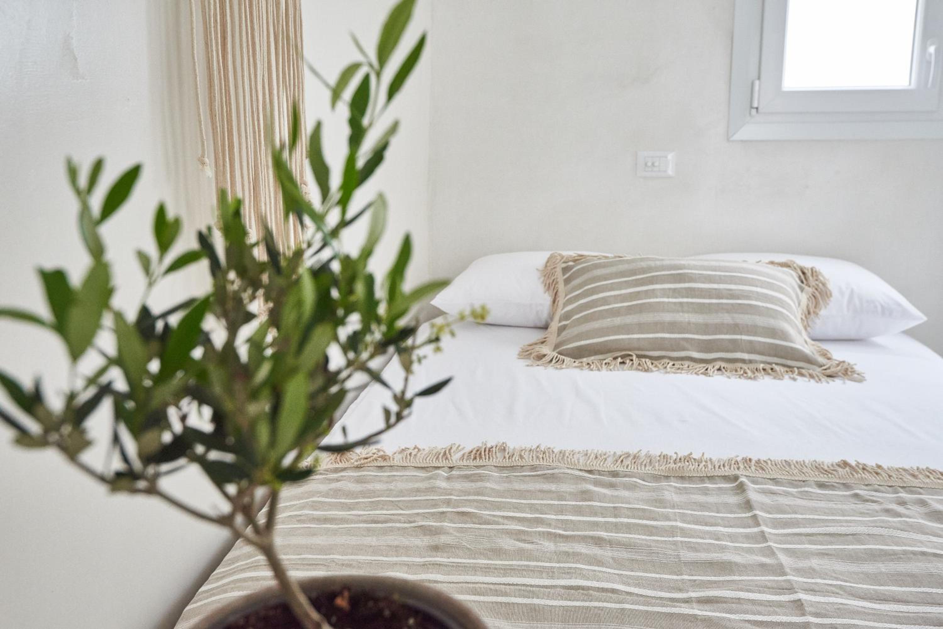 Studio Apartment with Balcony