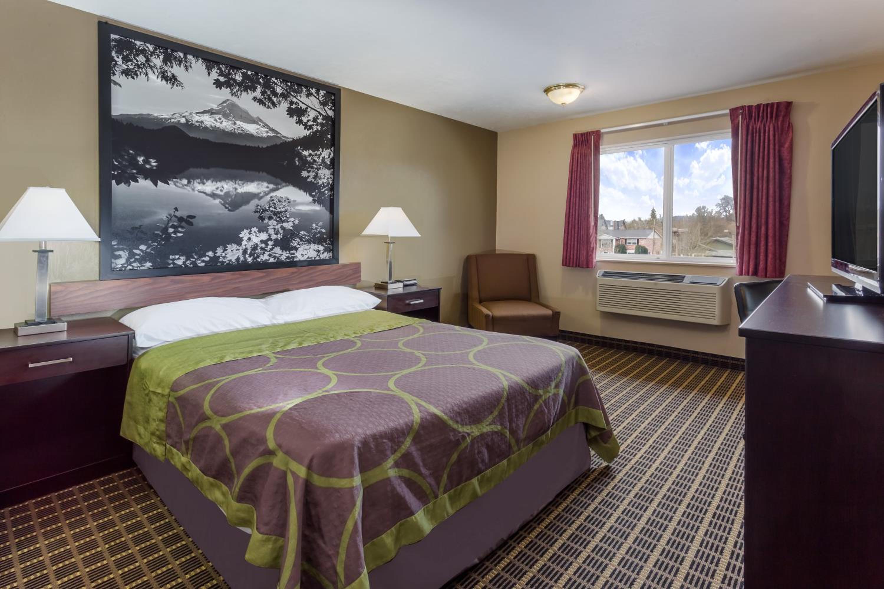 Queen Room with City View - Non-Smoking - Photo 1