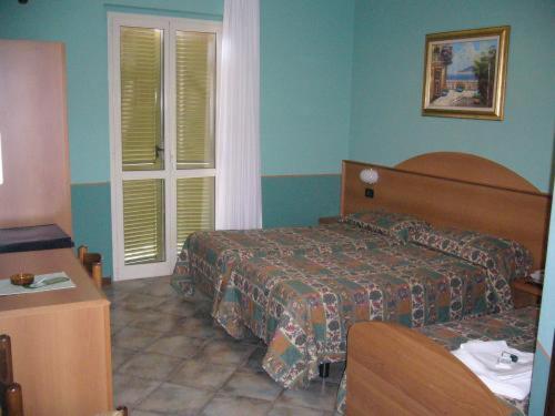 Triple Room - Photo 7