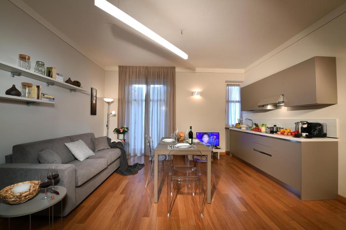 Deluxe Apartment