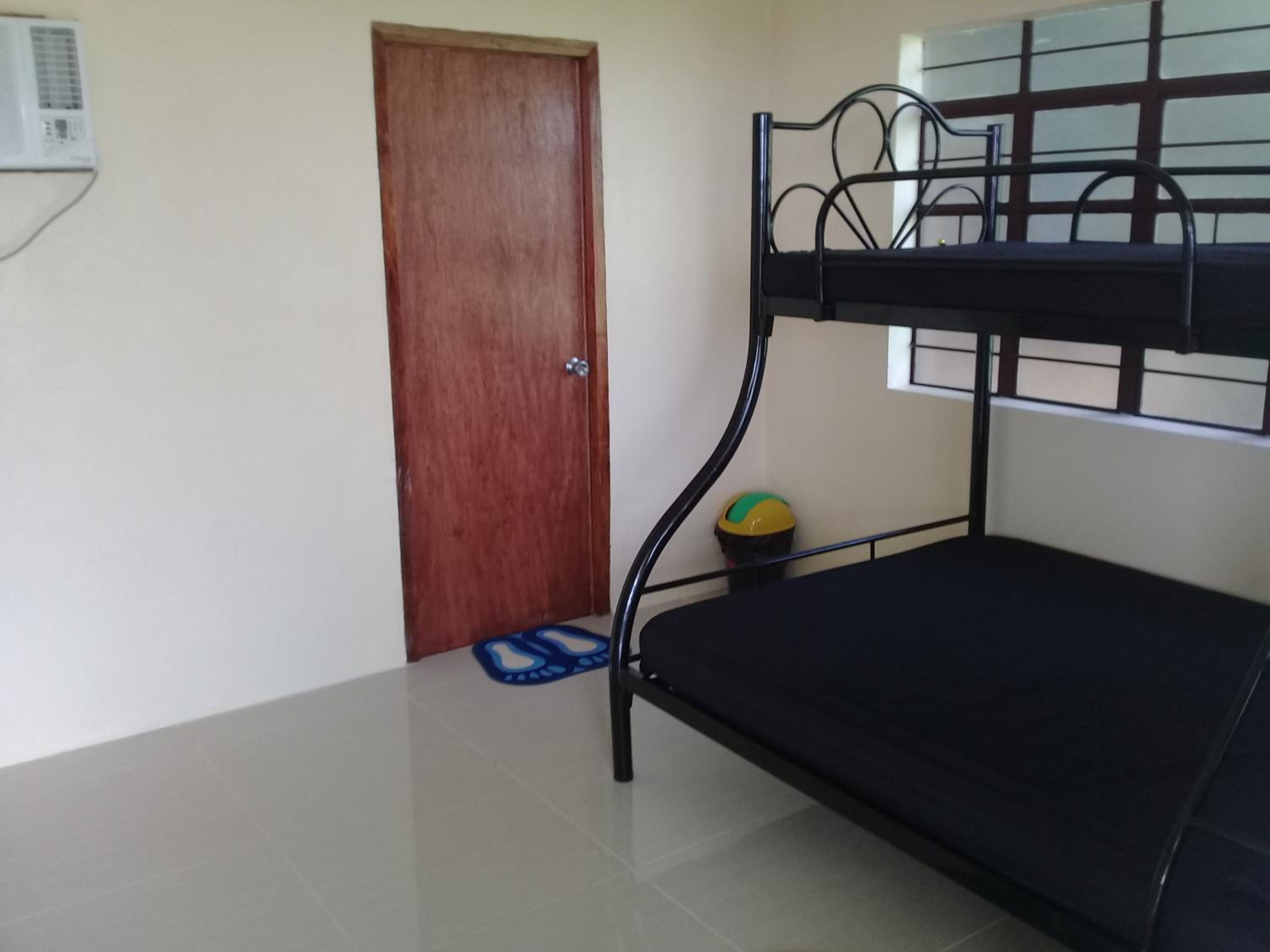 Standard Triple Room with Sea View - Photo 1