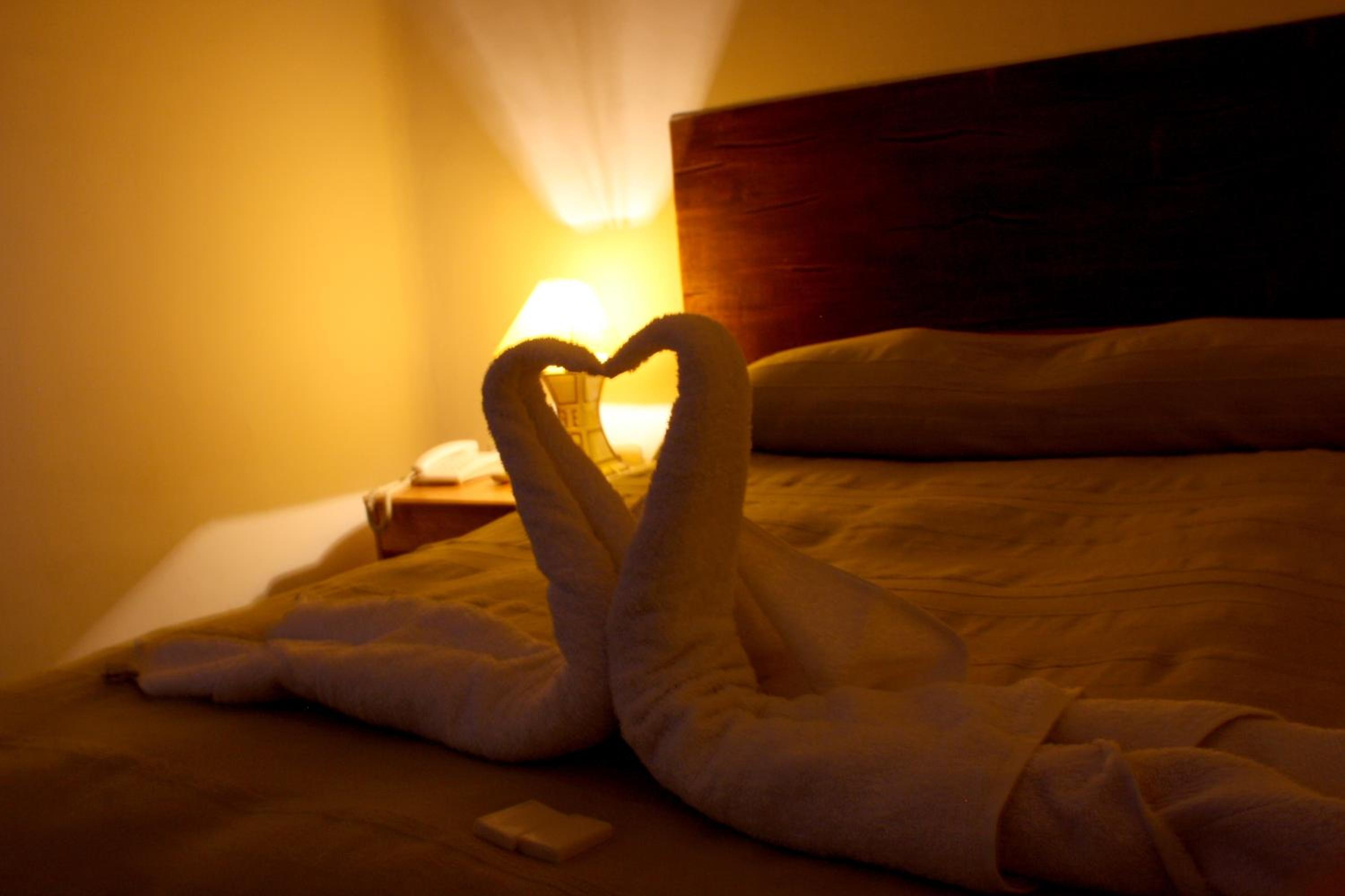 Double Room with Private Bathroom - Photo 2