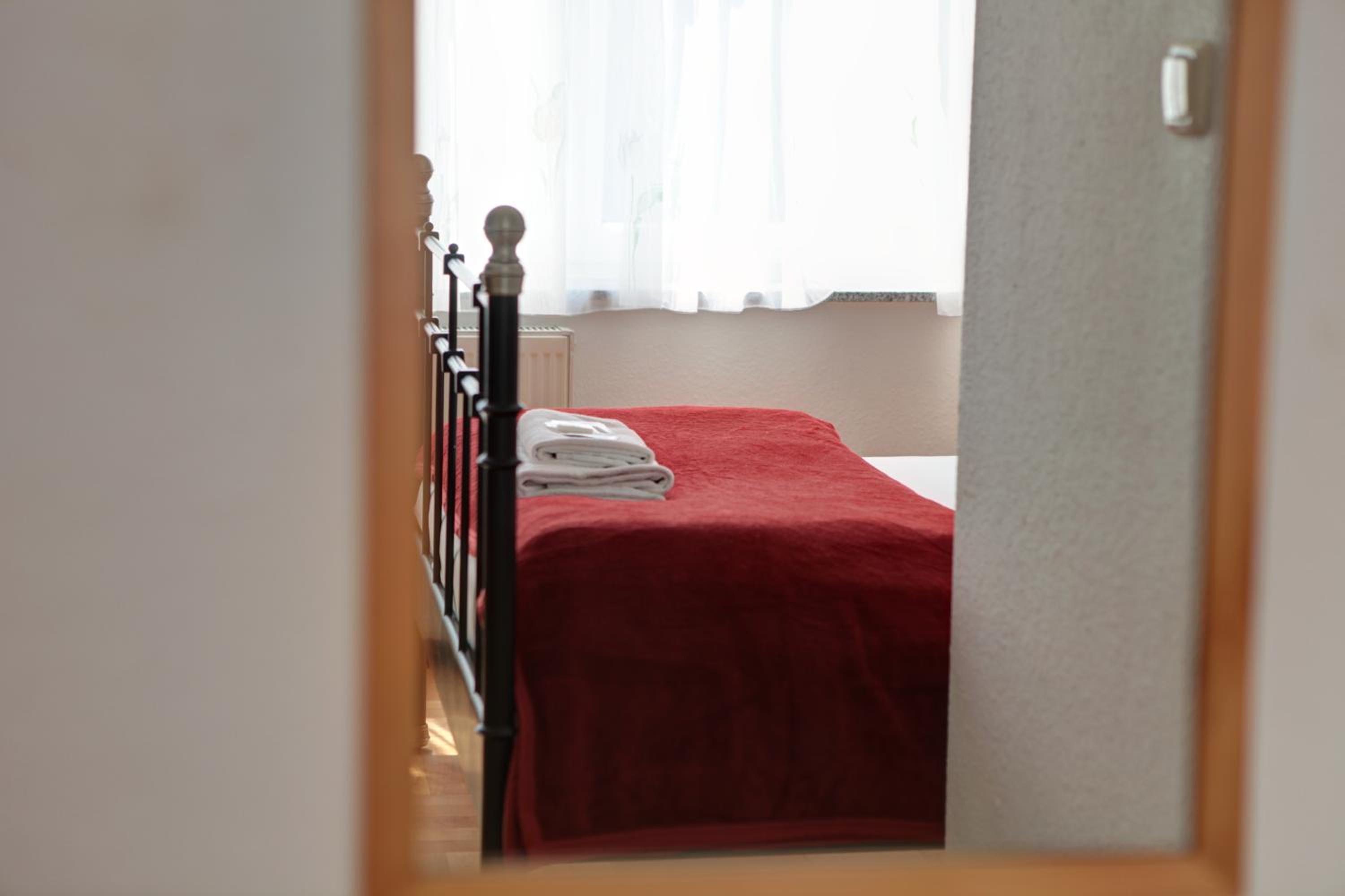 Single Room - Guest house photo 3