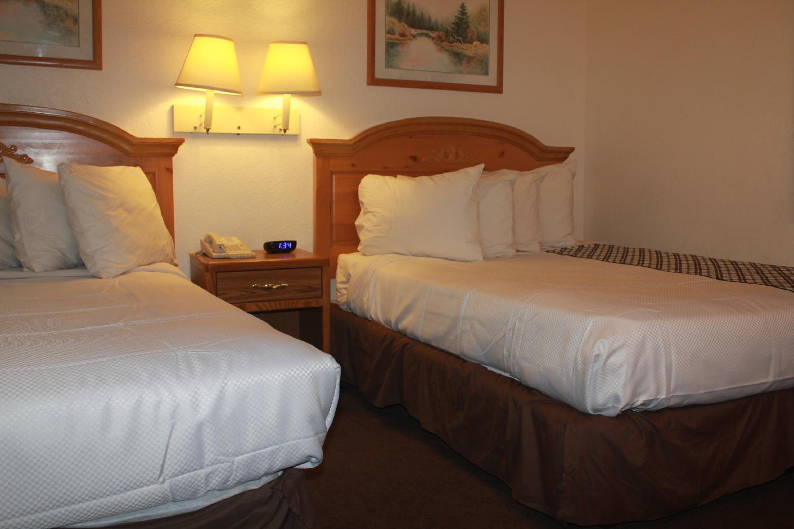 Standard Room With Two Double Beds - Ground Floor - Non-Smoking photo 1