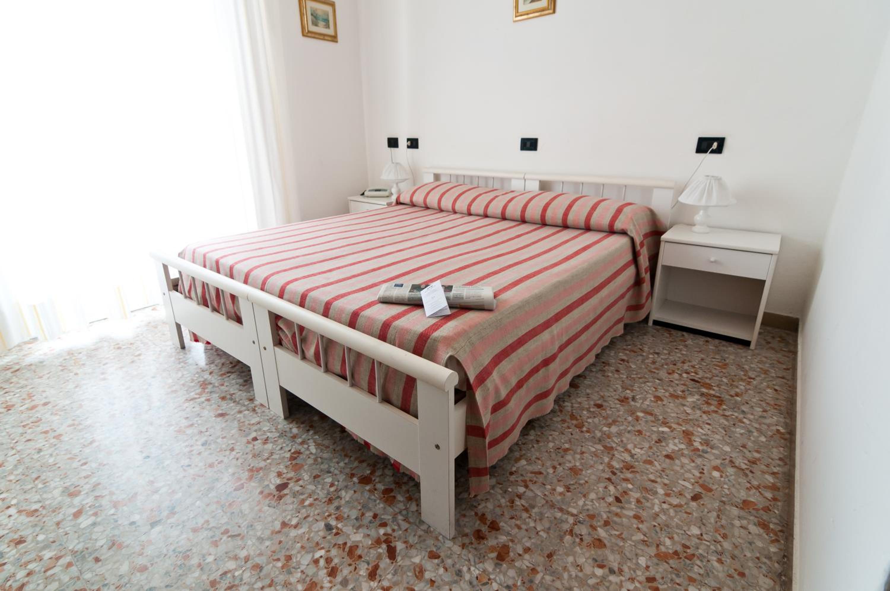 Double or Twin Room with Balcony photo 1