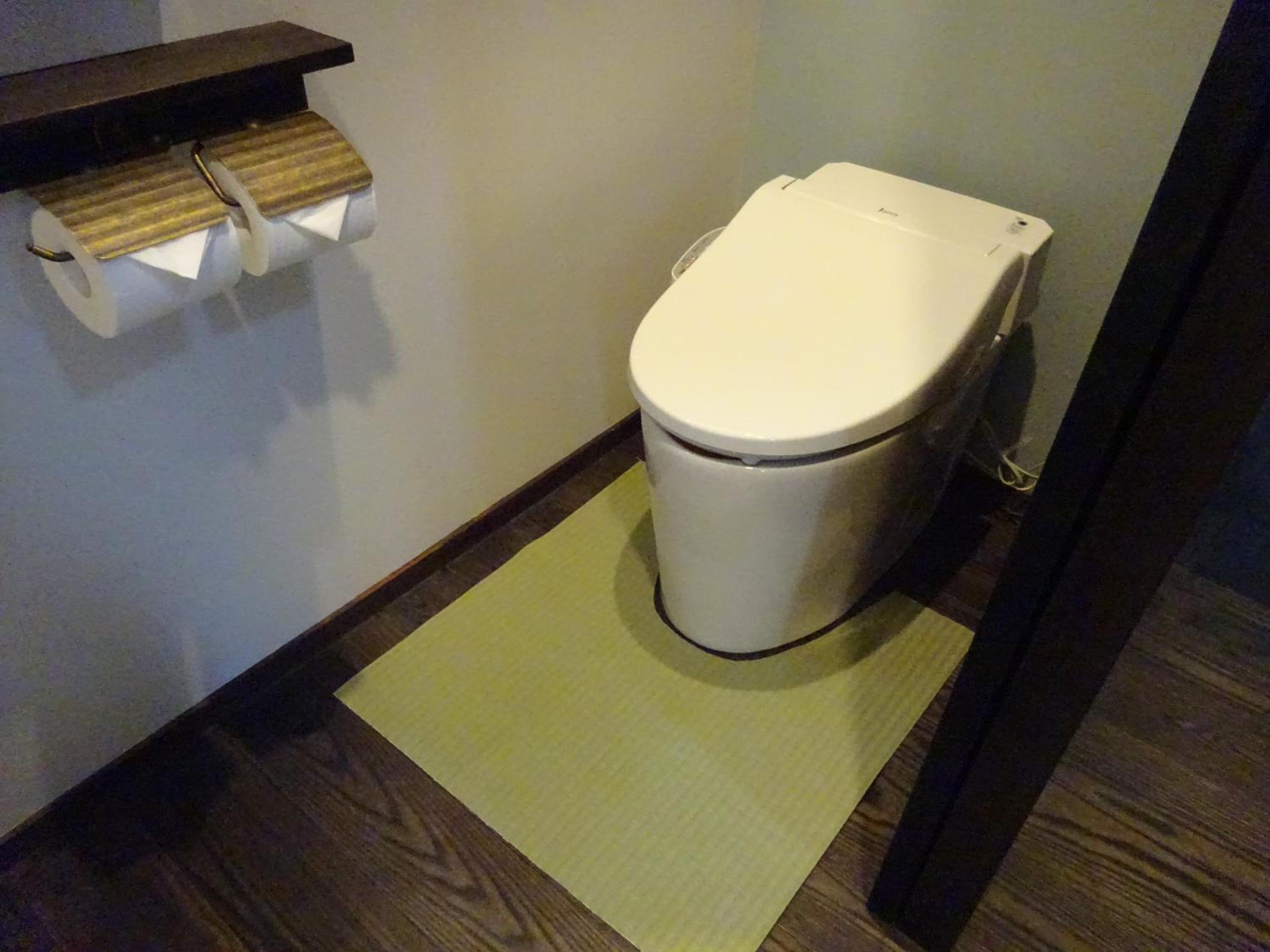 Two-Bedroom House - Photo 5