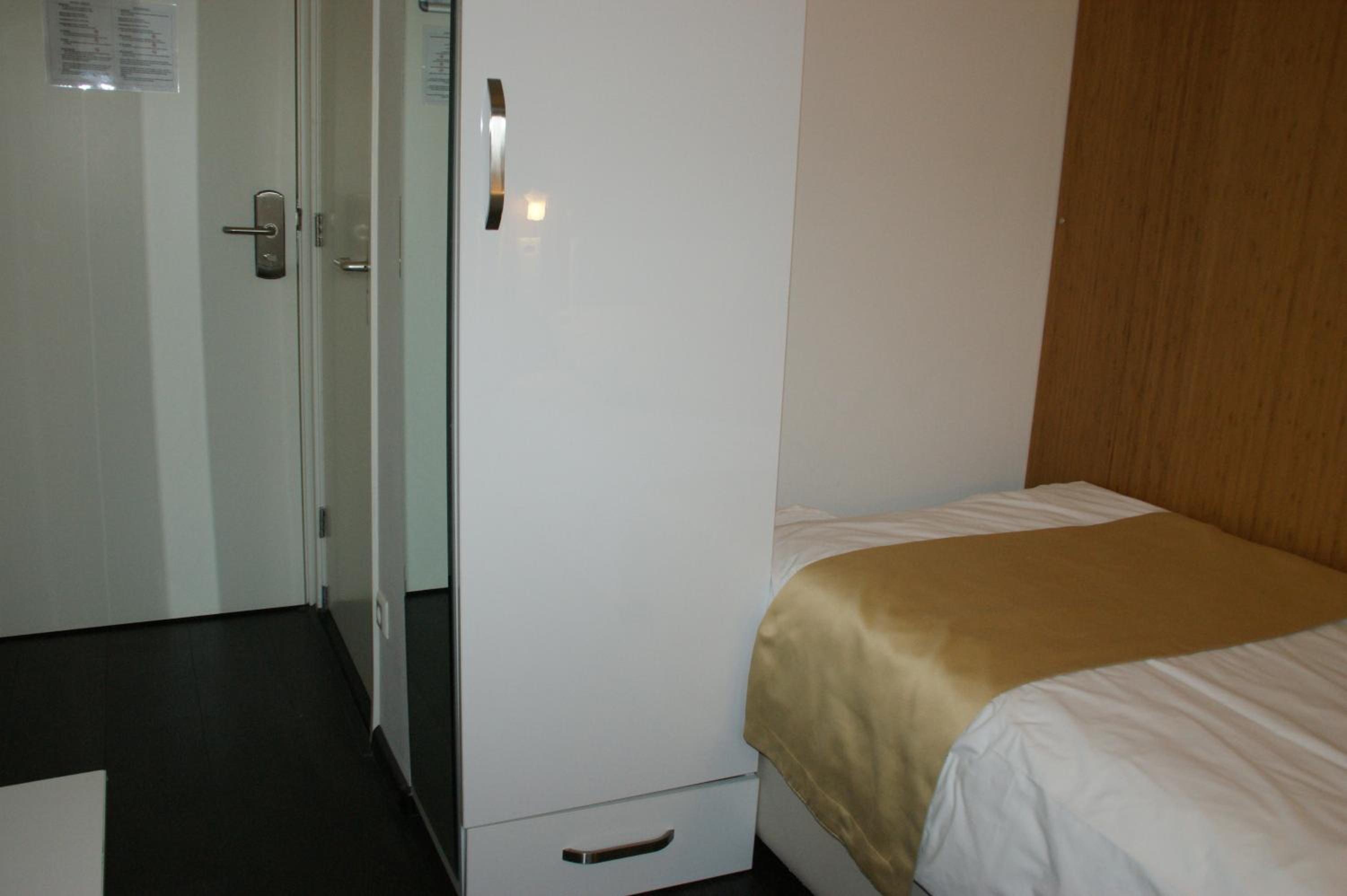 Standard Single Room photo 2
