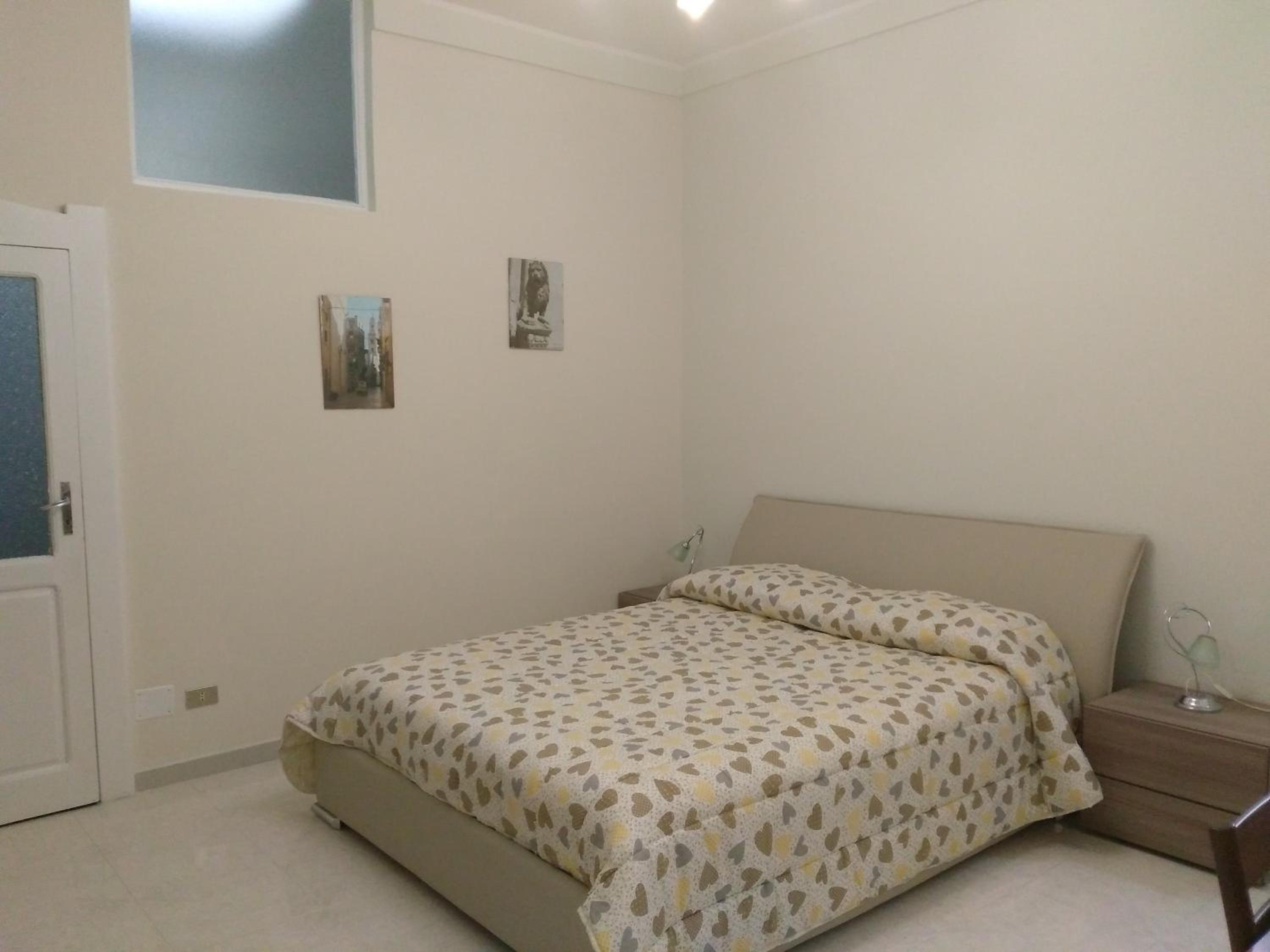 Two-Bedroom Deluxe Apartment with Balcony - Photo 7