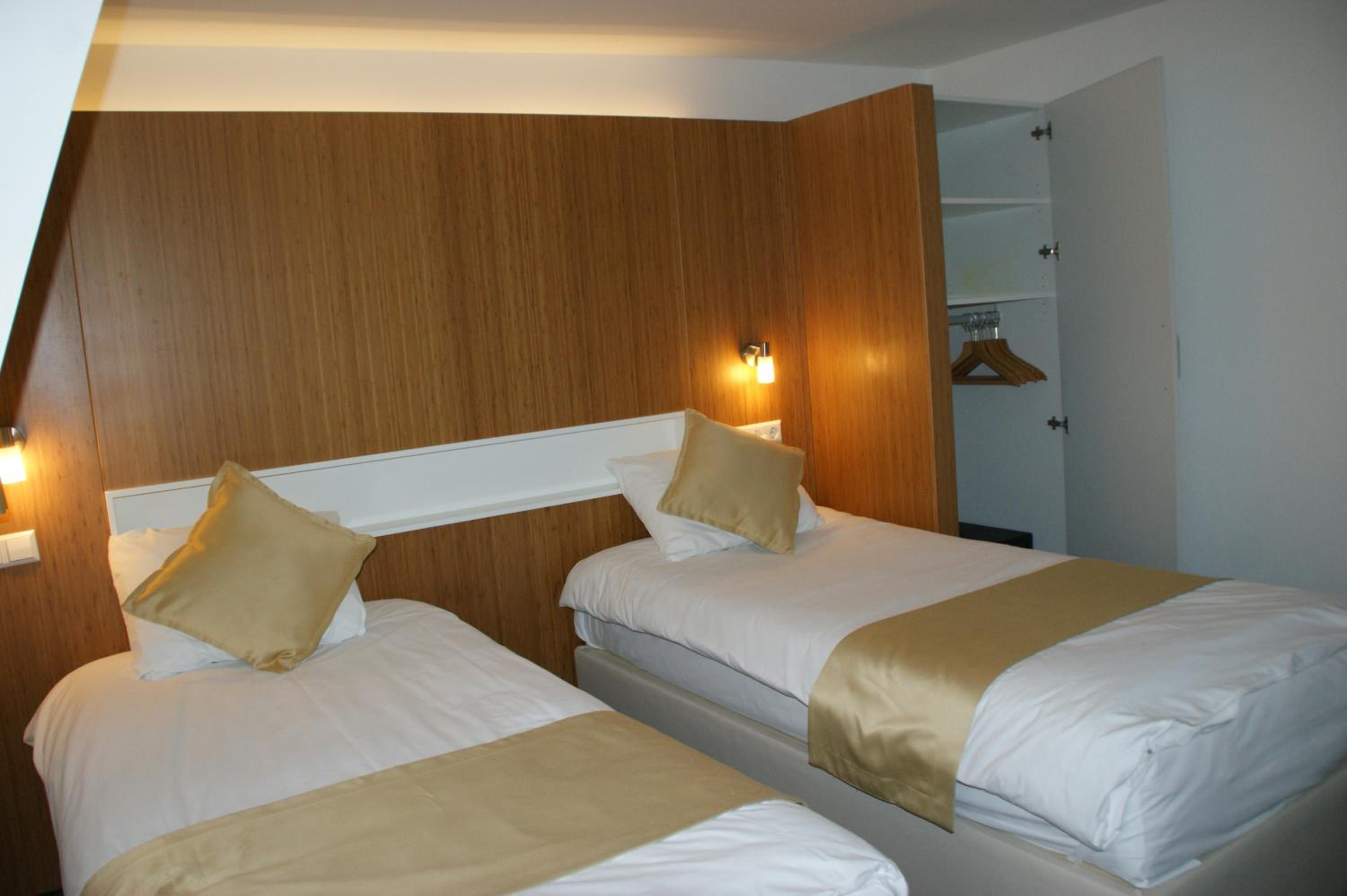 Standard Twin Room photo 3