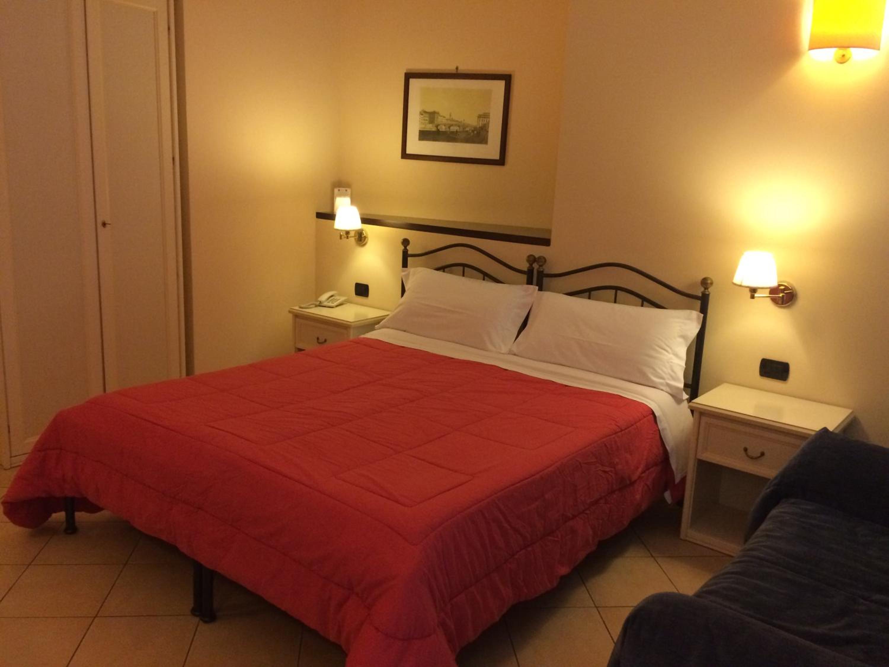 Economy Double Room photo 1