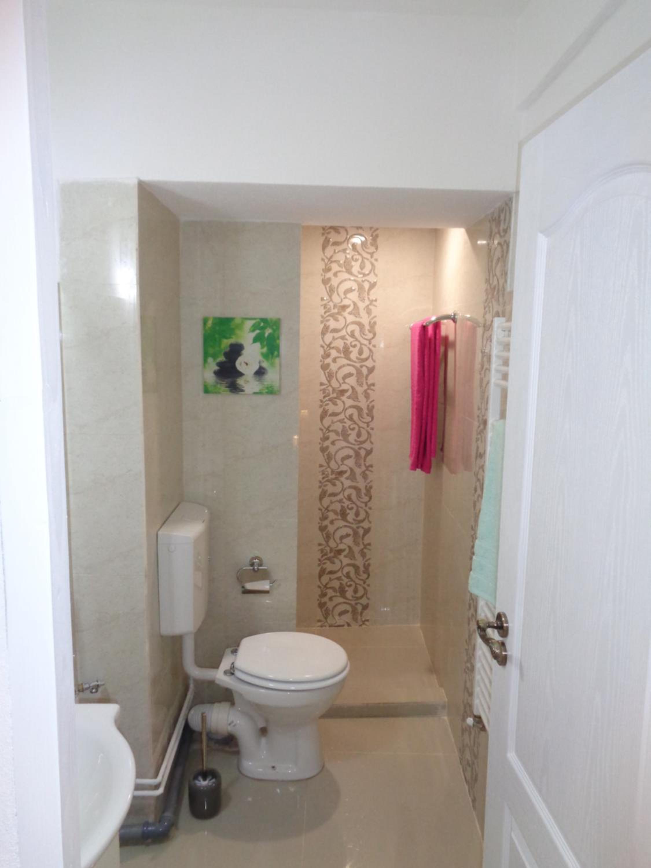 Studio Apartment - Photo 18