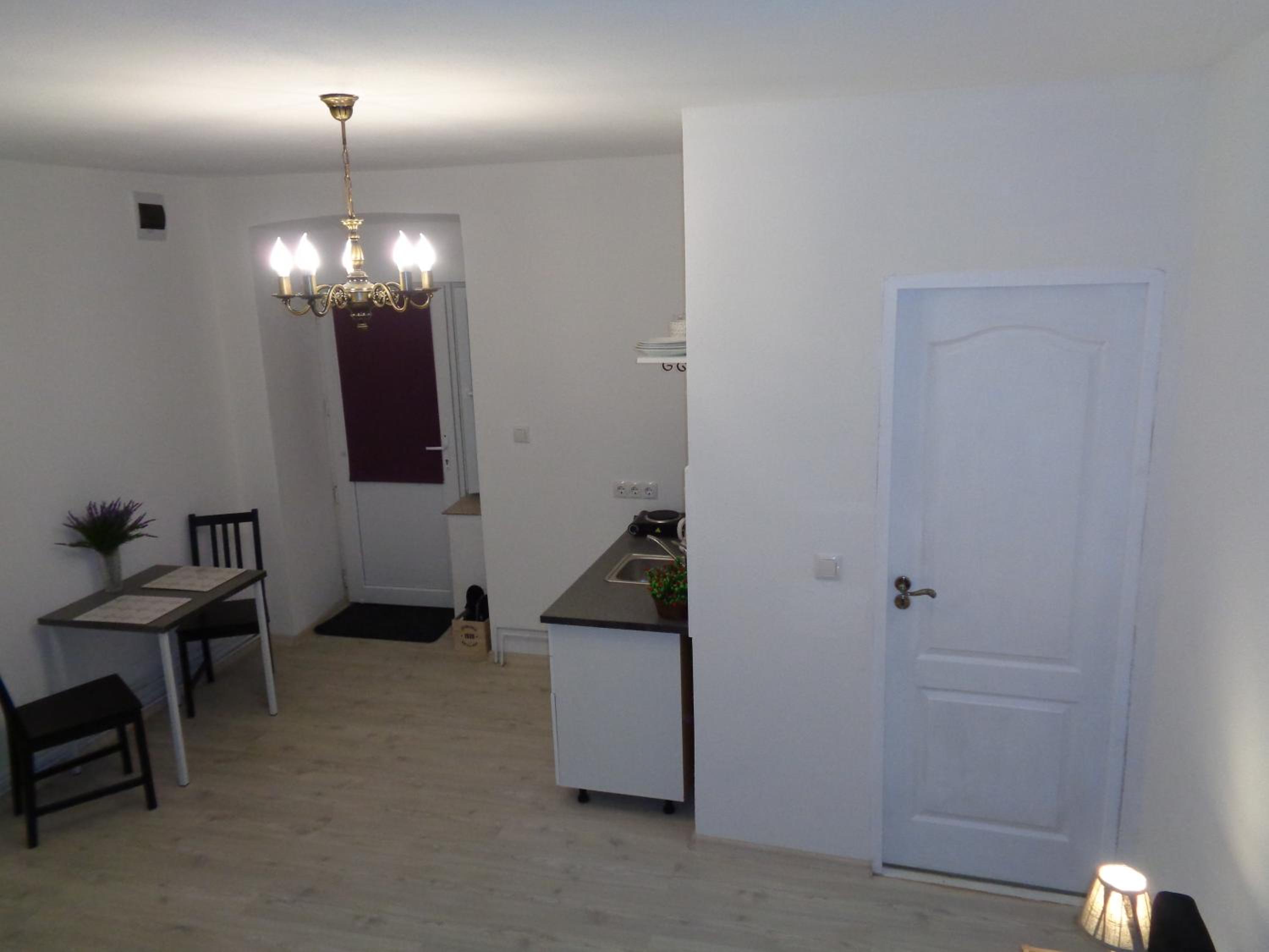 Studio Apartment - Photo 5