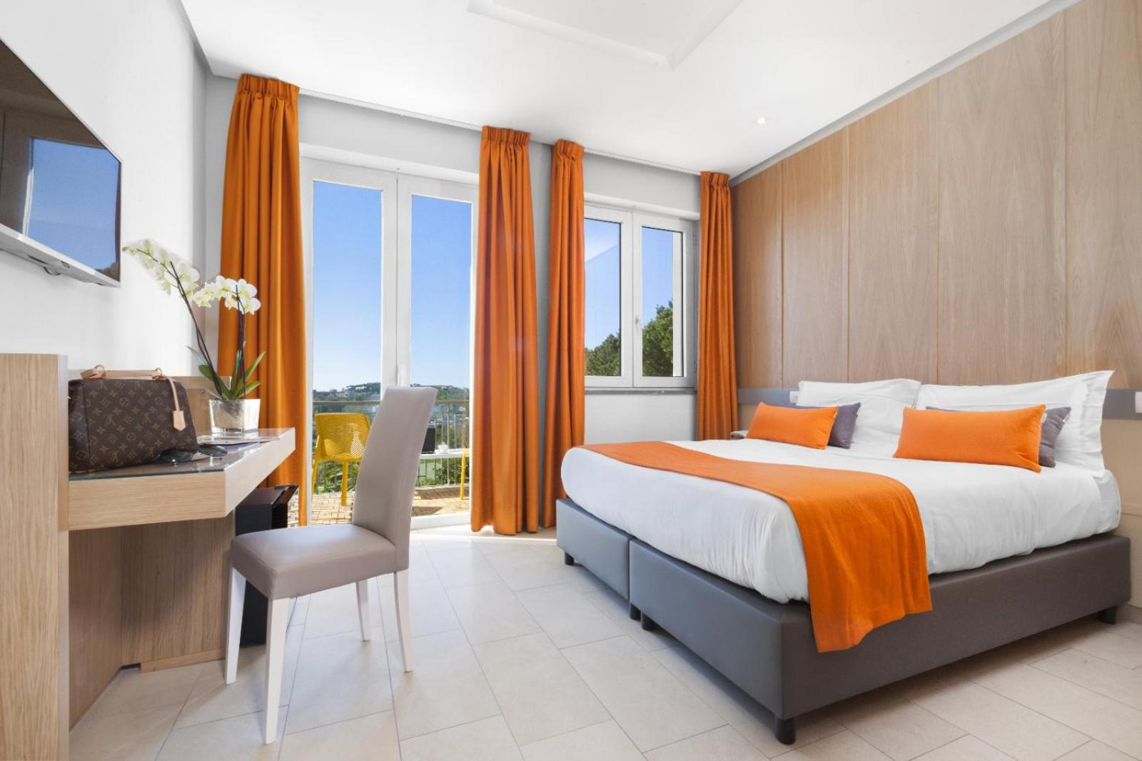 Deluxe Double or Twin Room